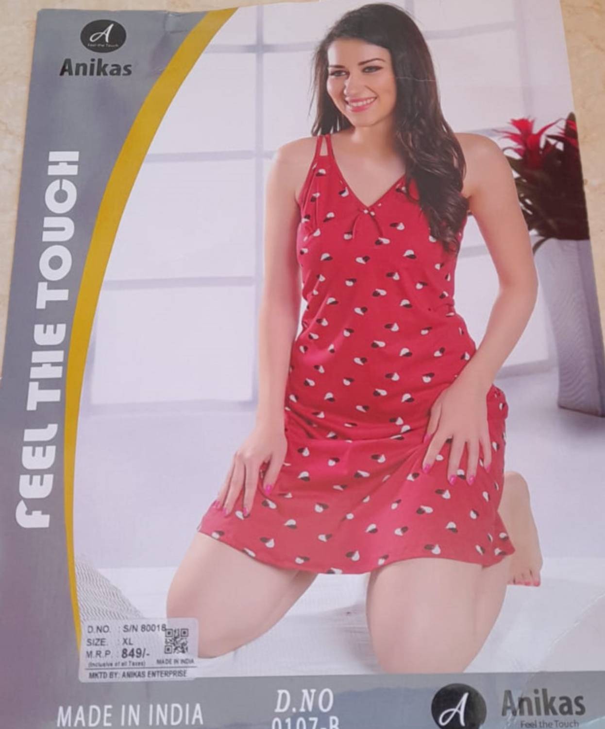 anikas Women Nighty
