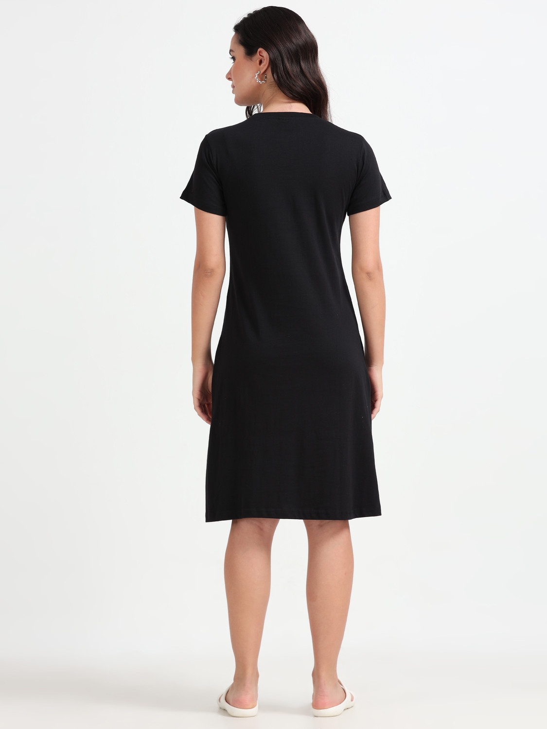 Image of The Spooky Bee Women Nightdress