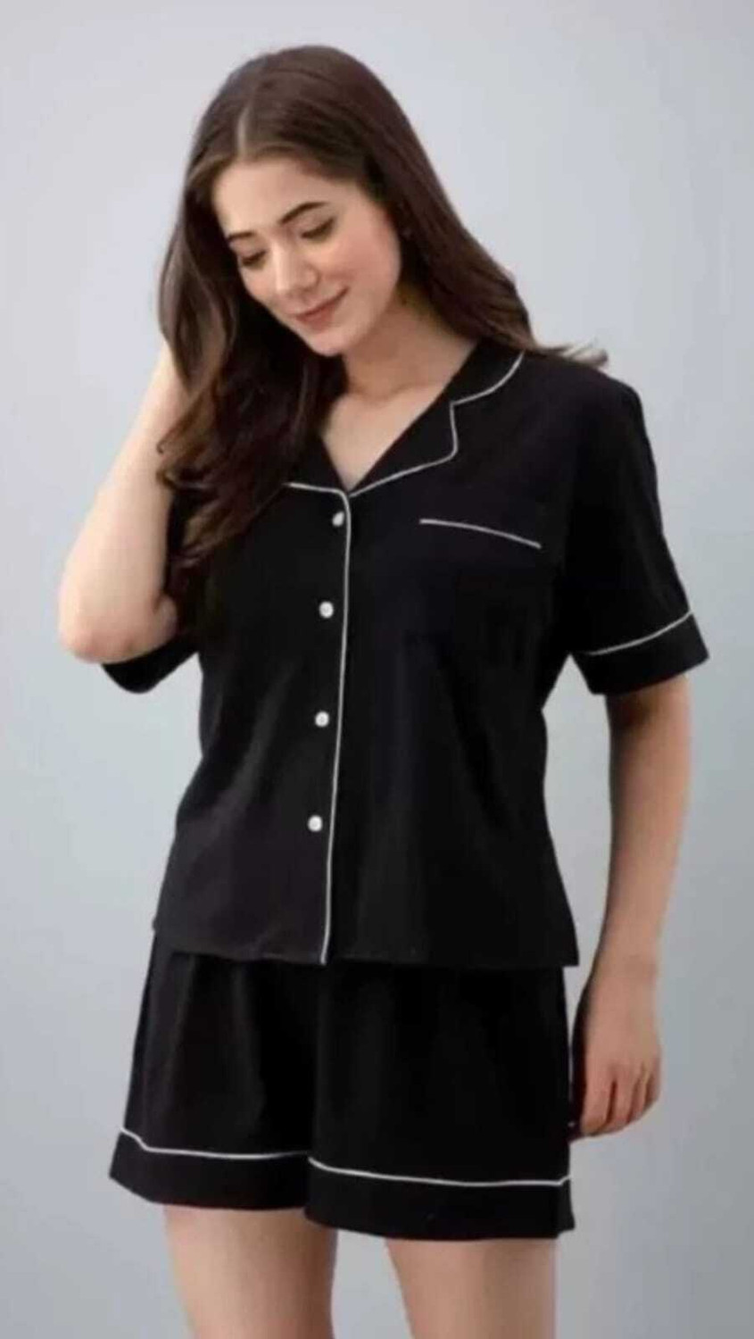 Image of FLORESA Women Printed Black Night Suit Set