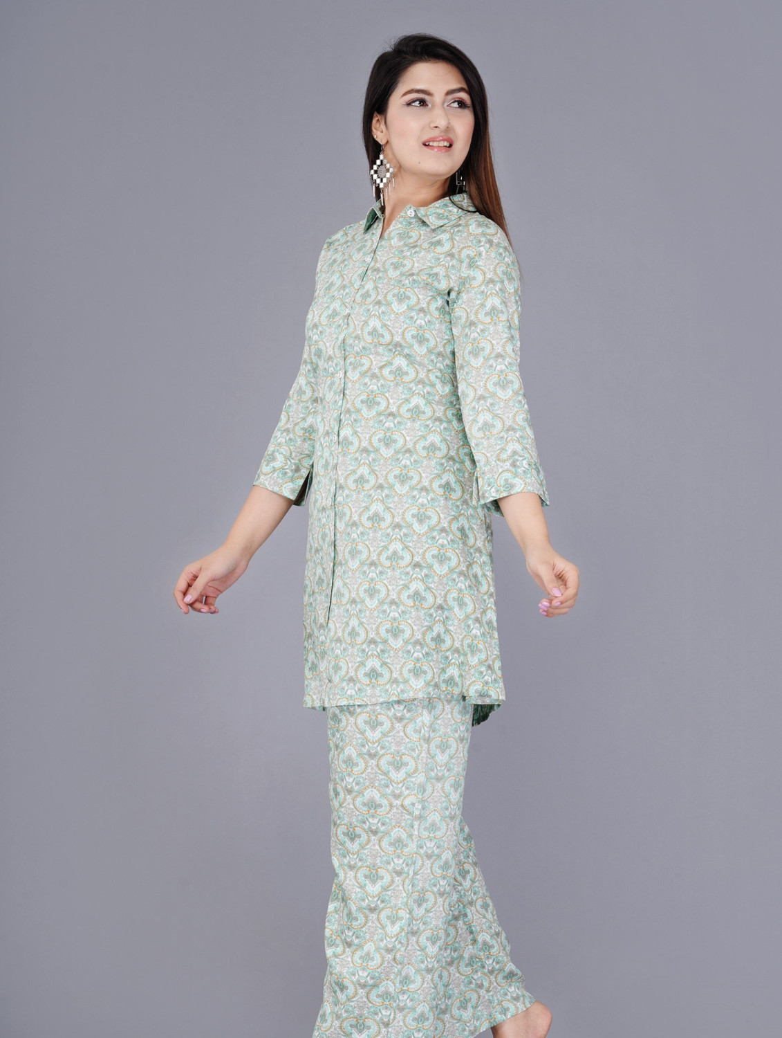 Image of MintMarie Women Printed Green Night Suit Set