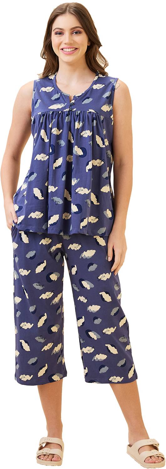 AV2 Women Printed Blue Top & Capri Set