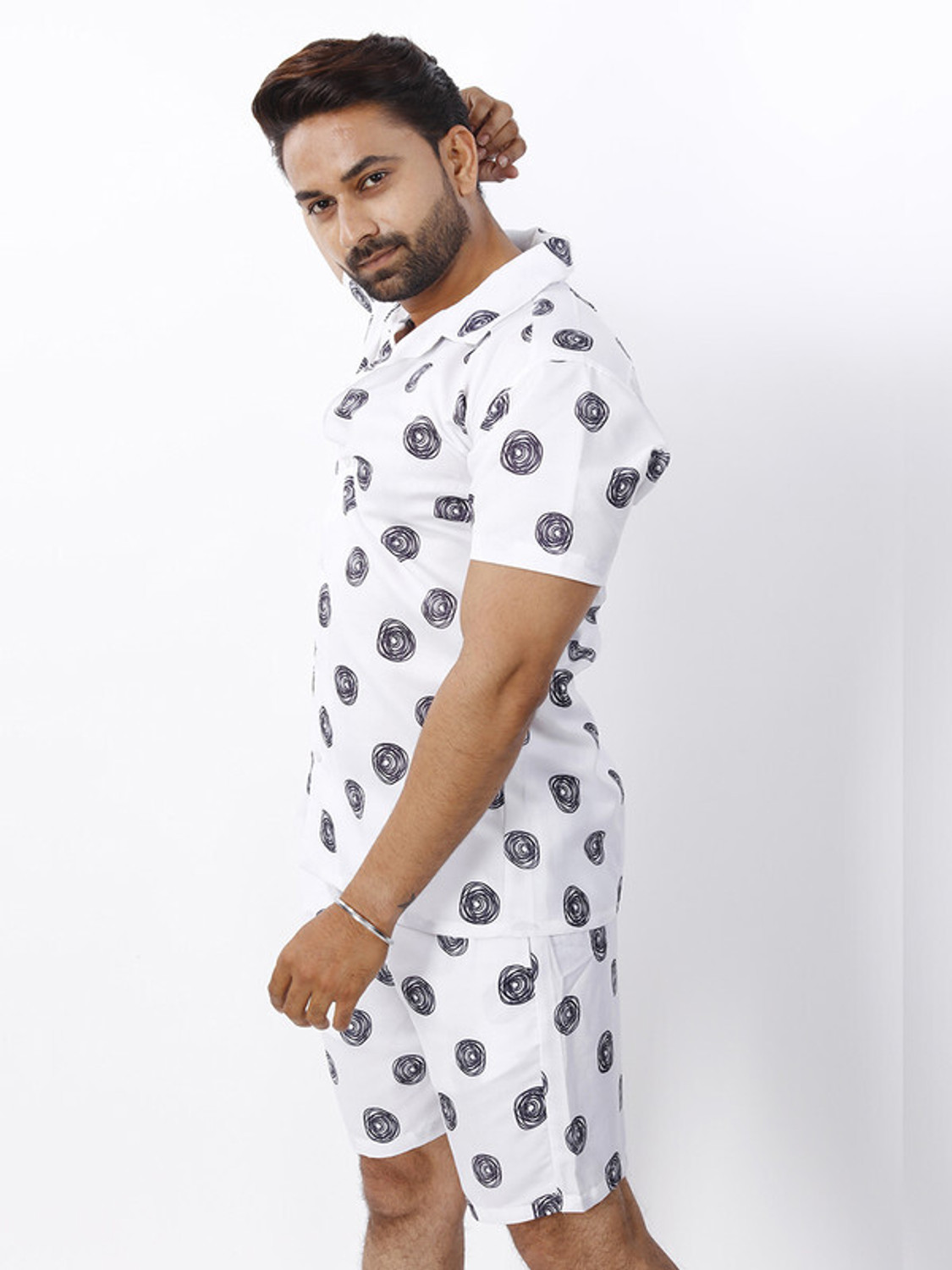 Image of CHEAPSHIRTS Men Printed White Night Suit Set