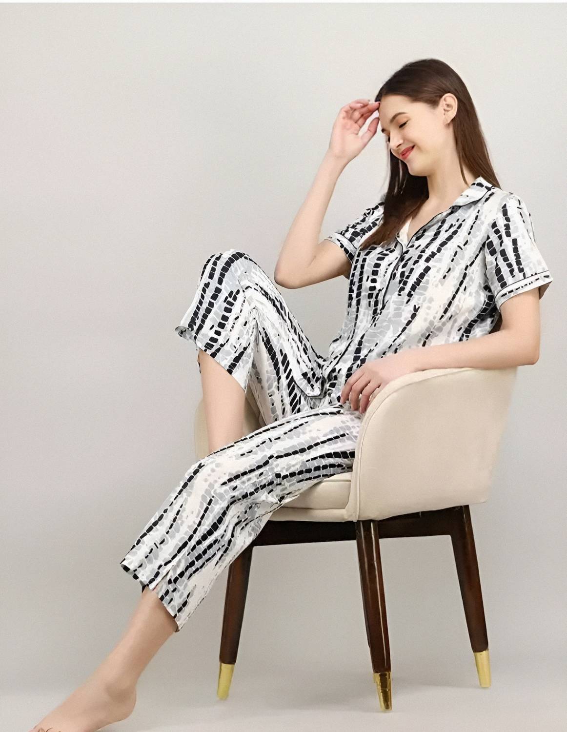 ashraj Women Printed Black Night Suit Set