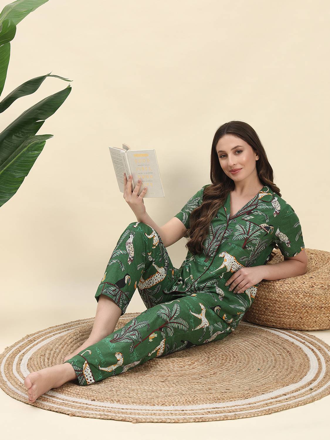 Ameerah Women Printed Green Night Suit Set