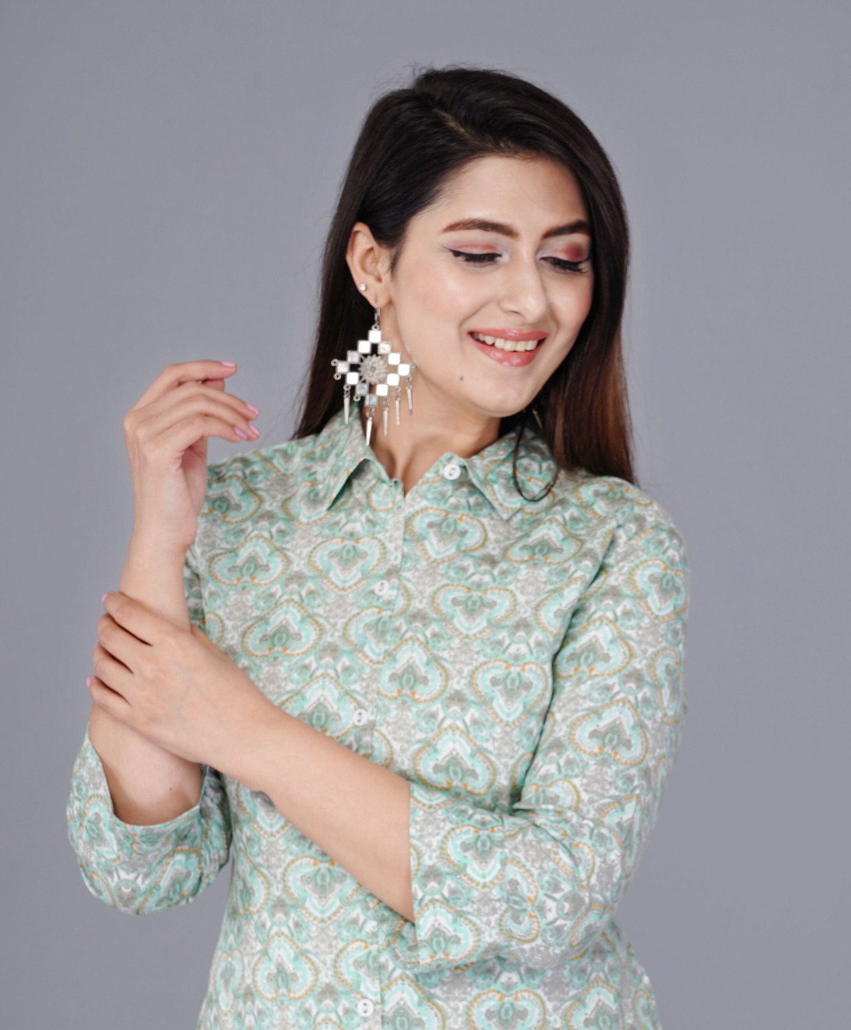 Image of MintMarie Women Printed Green Night Suit Set