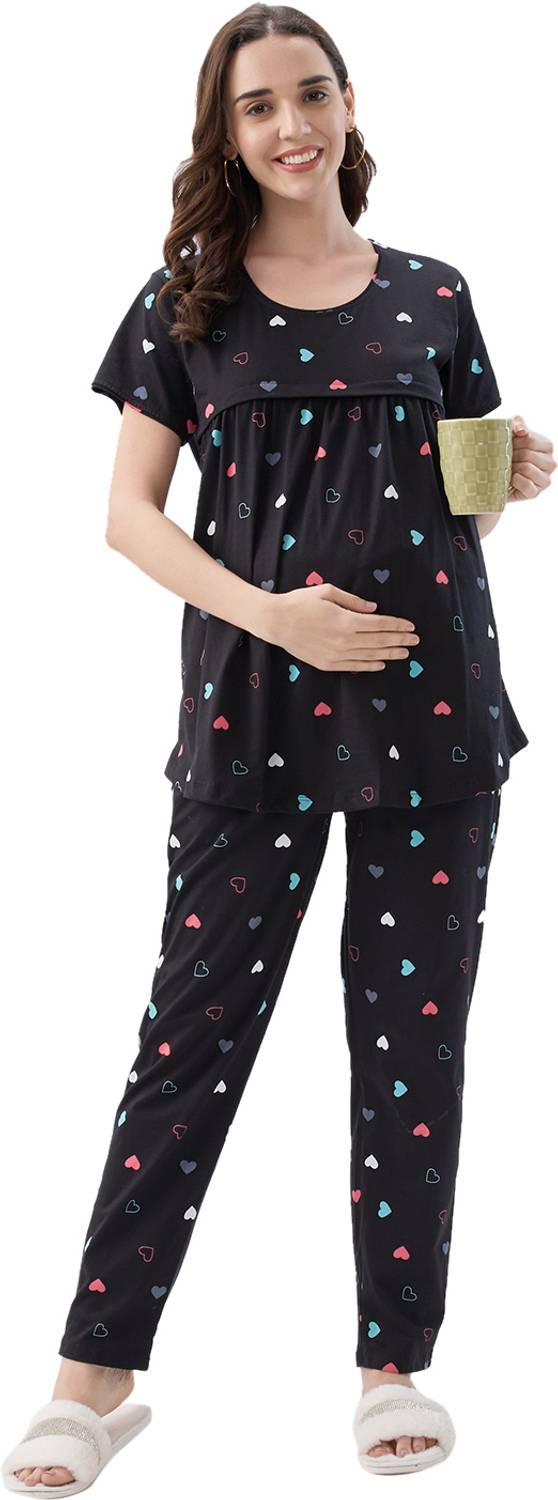 AV2 Women Printed Black Top & Pyjama Set