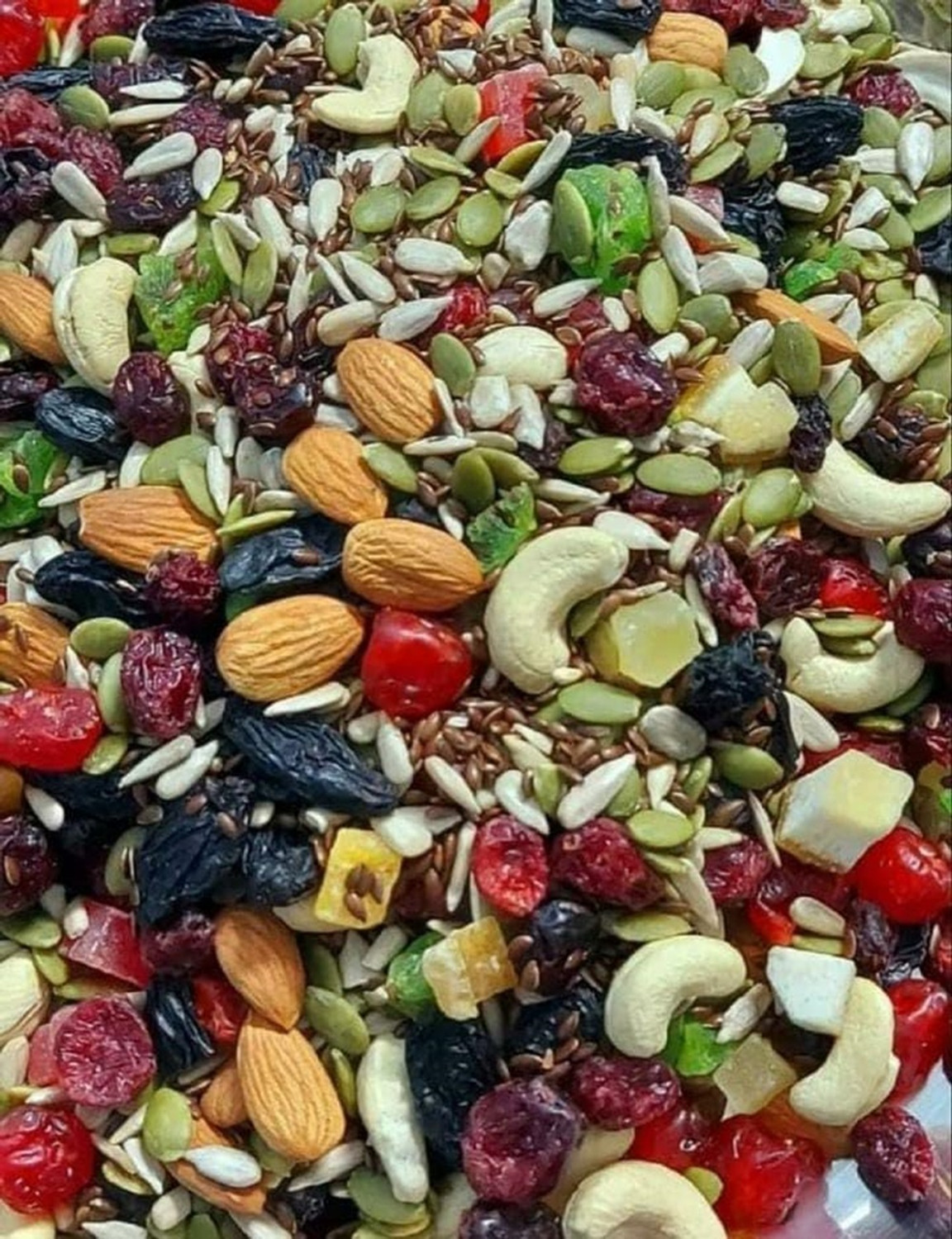 Image of CHATOKDE 100% Natural and Premium Healthy Trail Mix Dry fruits & Seeds 500g Assorted Seeds & Nuts