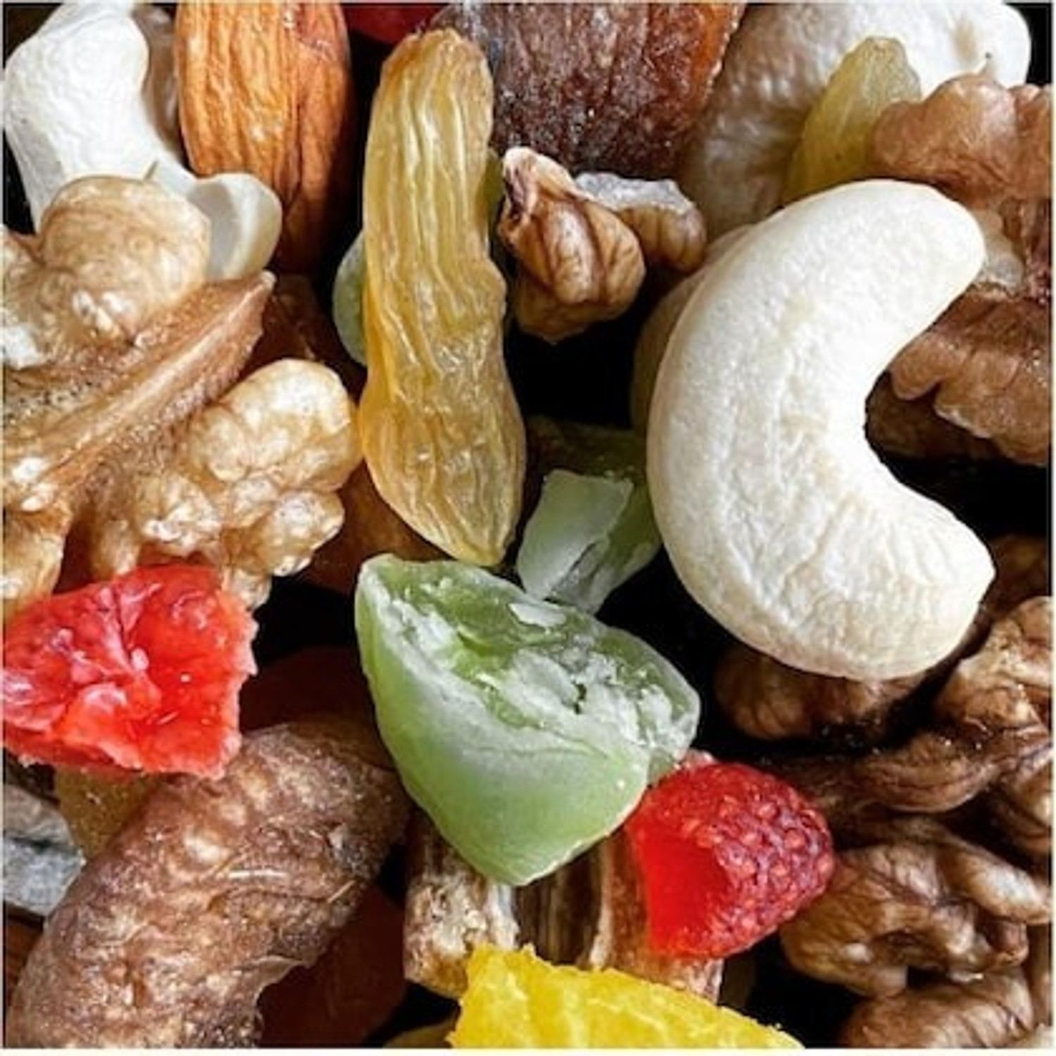 Image of organic orchard Mix Dry Fruits 1kg with Almonds, Cashews, Raisins, Apricots, Kiwi (1 x 1 kg)