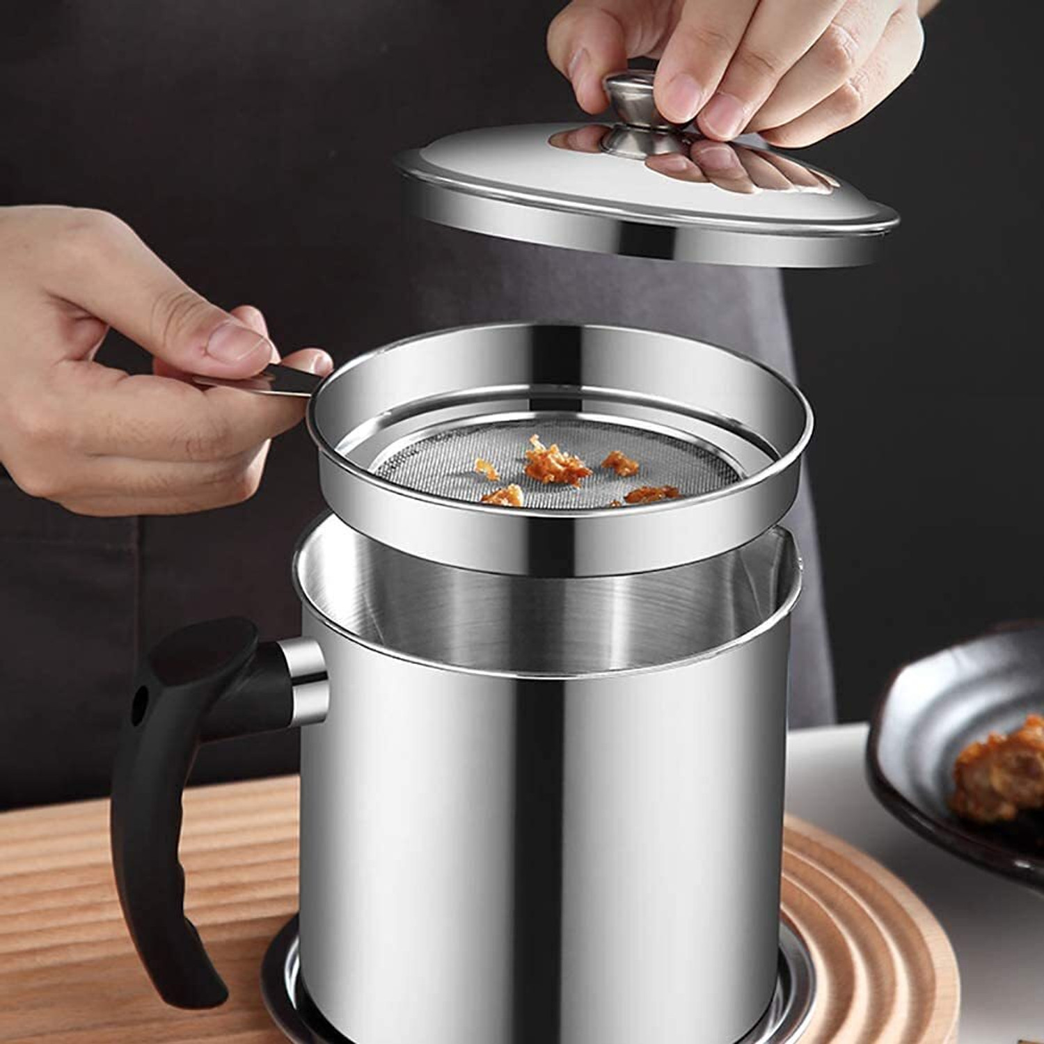 Image of We four Oil Storage & Filter Pot 1.5L Grease Separator with Fine Mesh Strainer Strainer