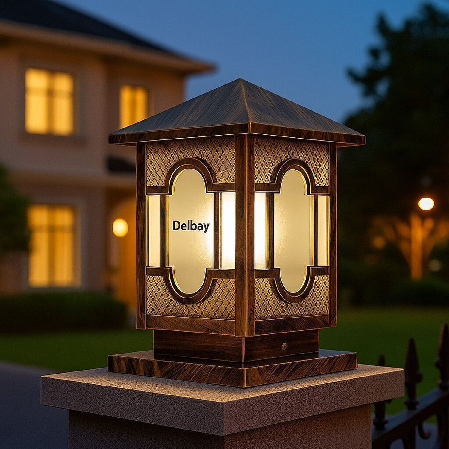 Image of Delbay Antique Metal Gate Light Taj (Bulb Not Included ) Gate Light Outdoor Lamp