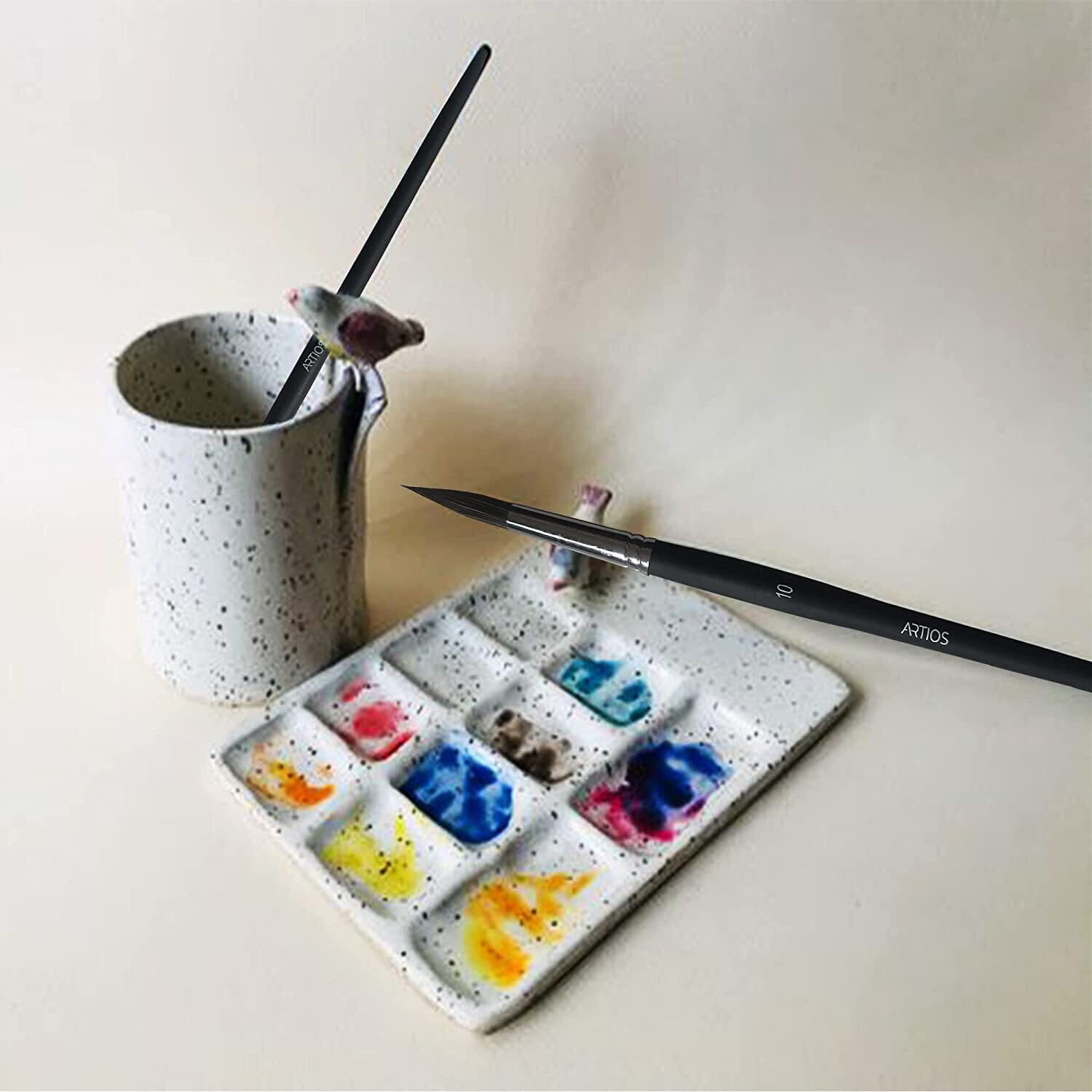 Image of ARTIOS Round Paint Brush Set - Handmade Professional Artist Brushes with Brush Holder