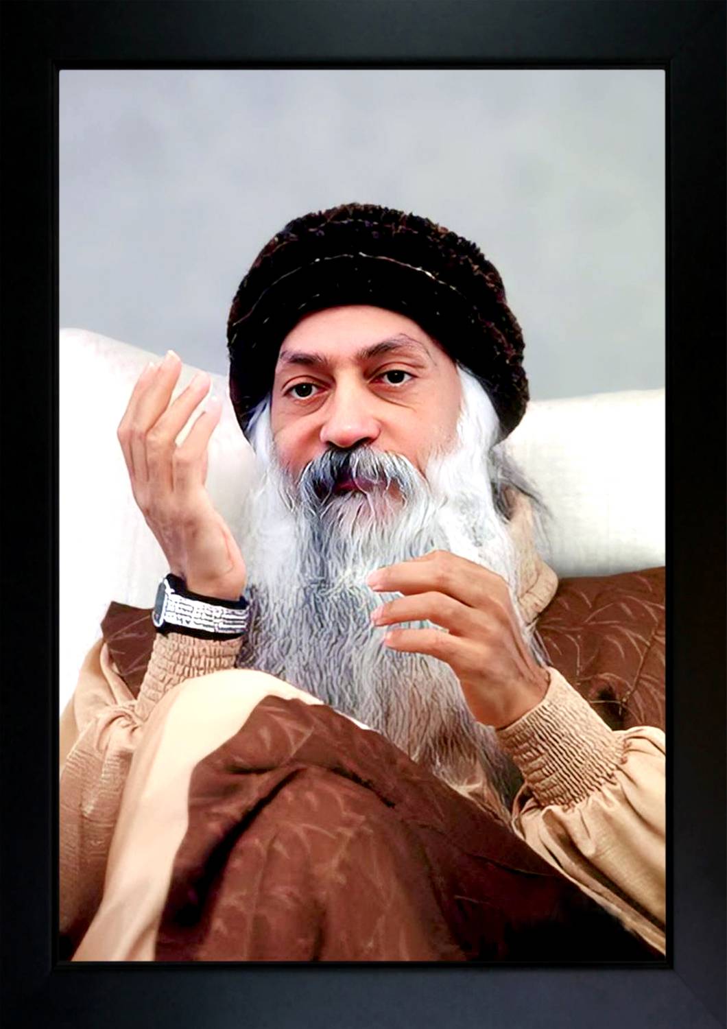 10-1-osho-03-crowdhall-