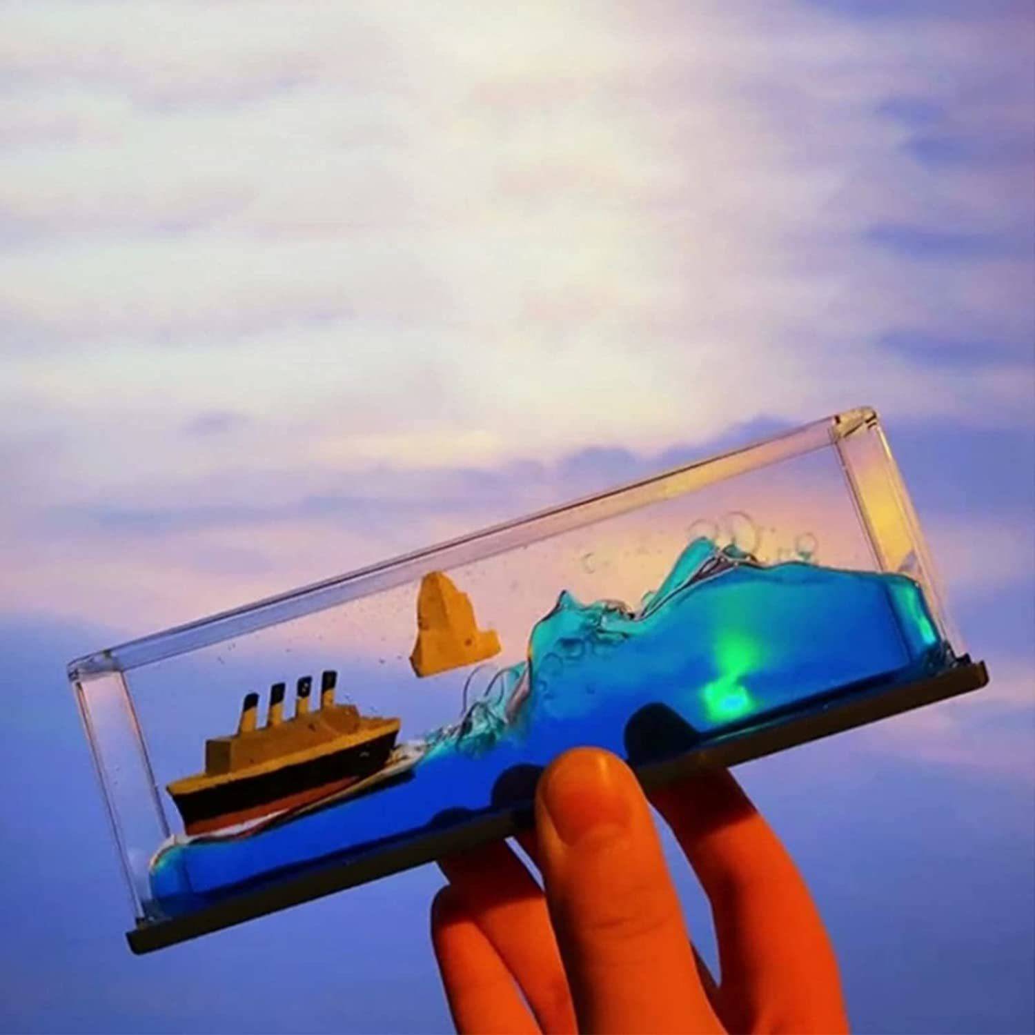 carempire Cruise Ship Model Decoration Acrylic Fluid Drift Bottle for Car Decoration Outer material is acrylic, Seawater is pure water and vegetable oil Paper Weights with Glossy