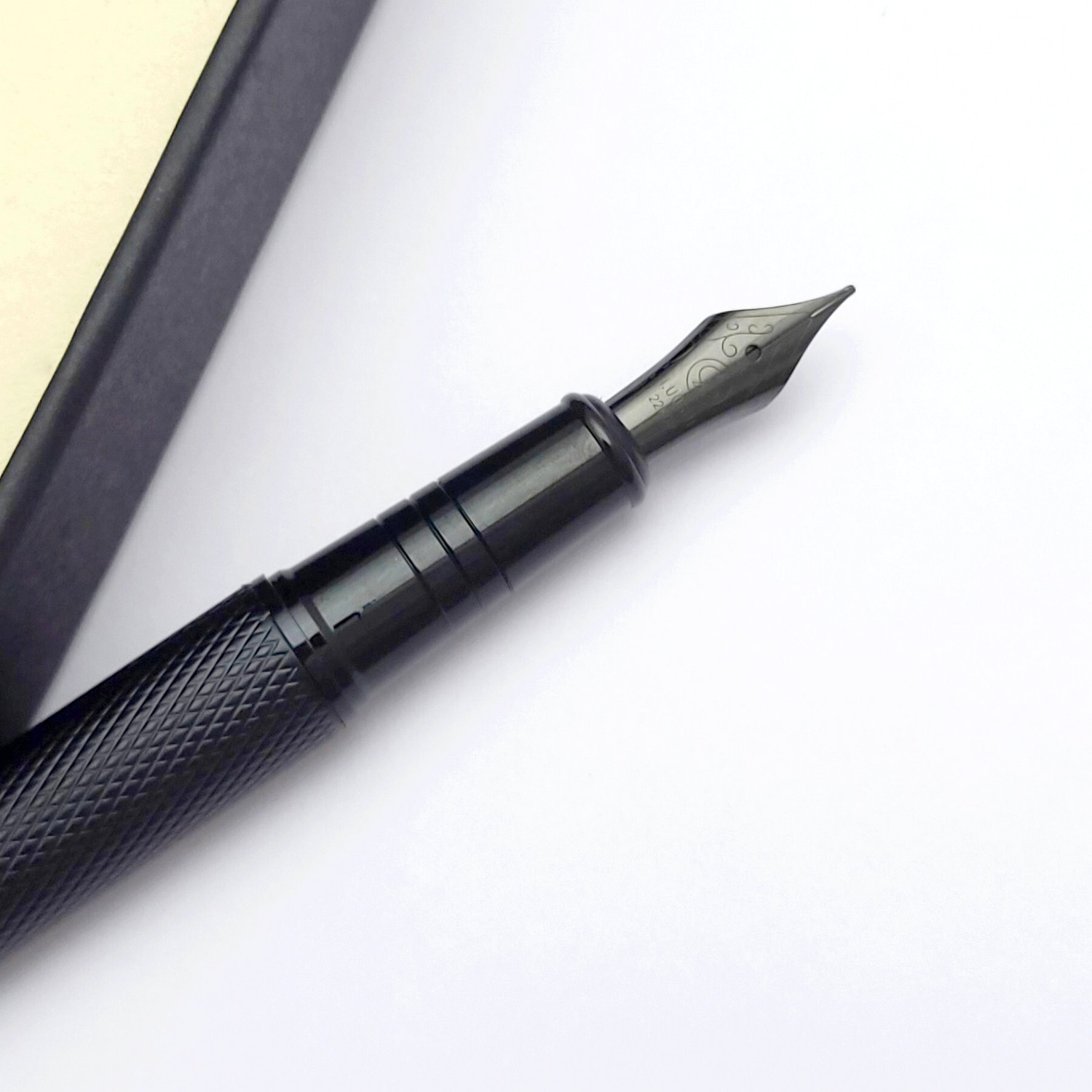 Image of UJJi Fountain Pen Set, Black Metal Body, Ink Converter with 4 Blue Cartridges Fountain Pen