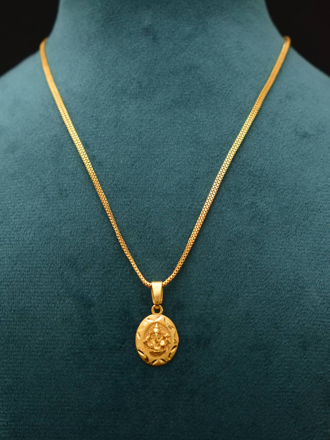 AnshEnterprises Gold plated Raund design Ganesh Unic chain 24inch Pendant Men Women Gold-plated Crystal Brass Locket