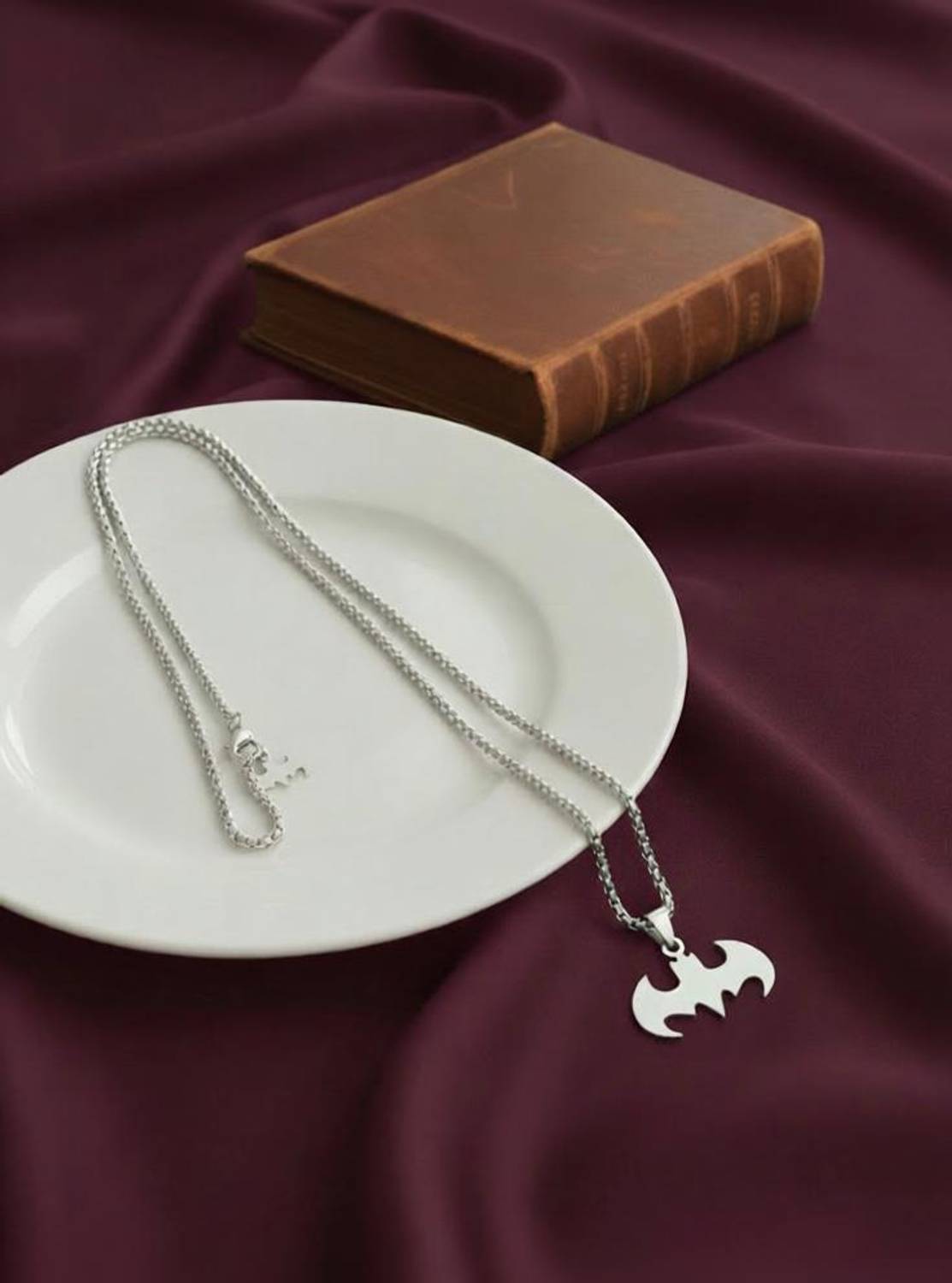 AJPAYONRA AJPAYONRA Batman cross necklace for unisex (24 inch,anti-tarnish)'ap-01 Sterling Silver Stainless Steel Pendant Set