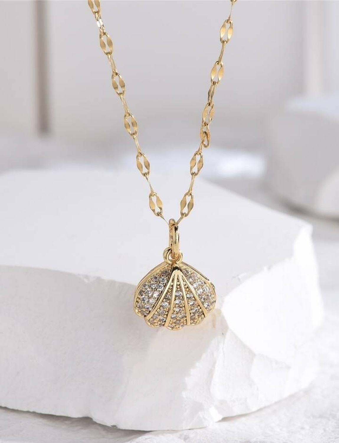 Image of pasu fashion Golden AD Diamond /Nug Stone Moti Beads Pearl Sea Shell Locket Pendant Necklace Gold-plated Stainless Steel Pendant
