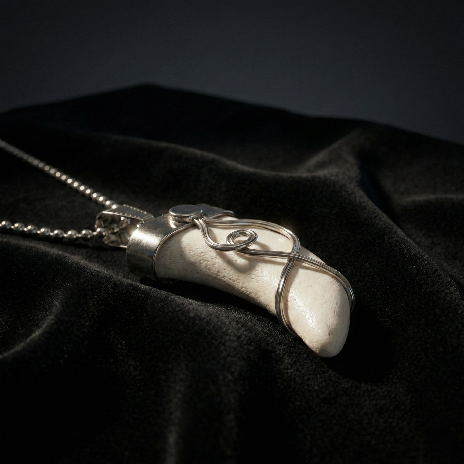 Image of KYOOT JEWELS Elephant Tooth Design Pendant With Chain For Men Alloy Pendant