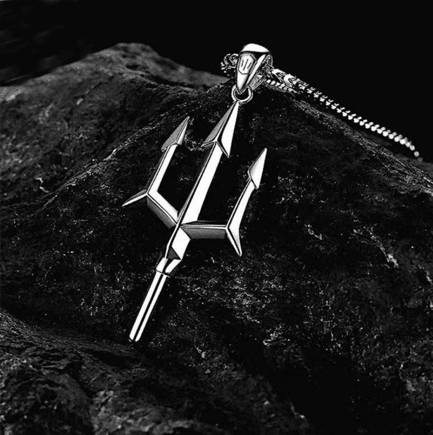 Lyzoo Trident Pendant Silver Stainless Steel - Image 2