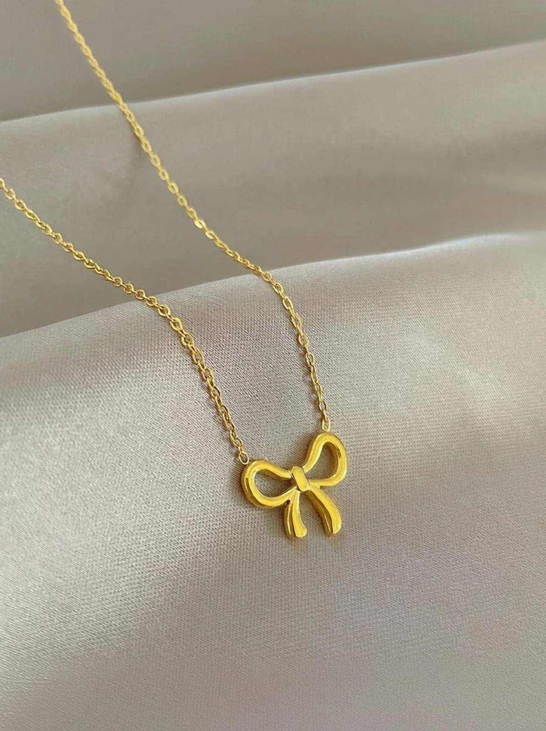 alinora jewels Anti tarnish waterproof Stainless steel Open heart pendant necklace Gold-plated Stainless Steel Pendant