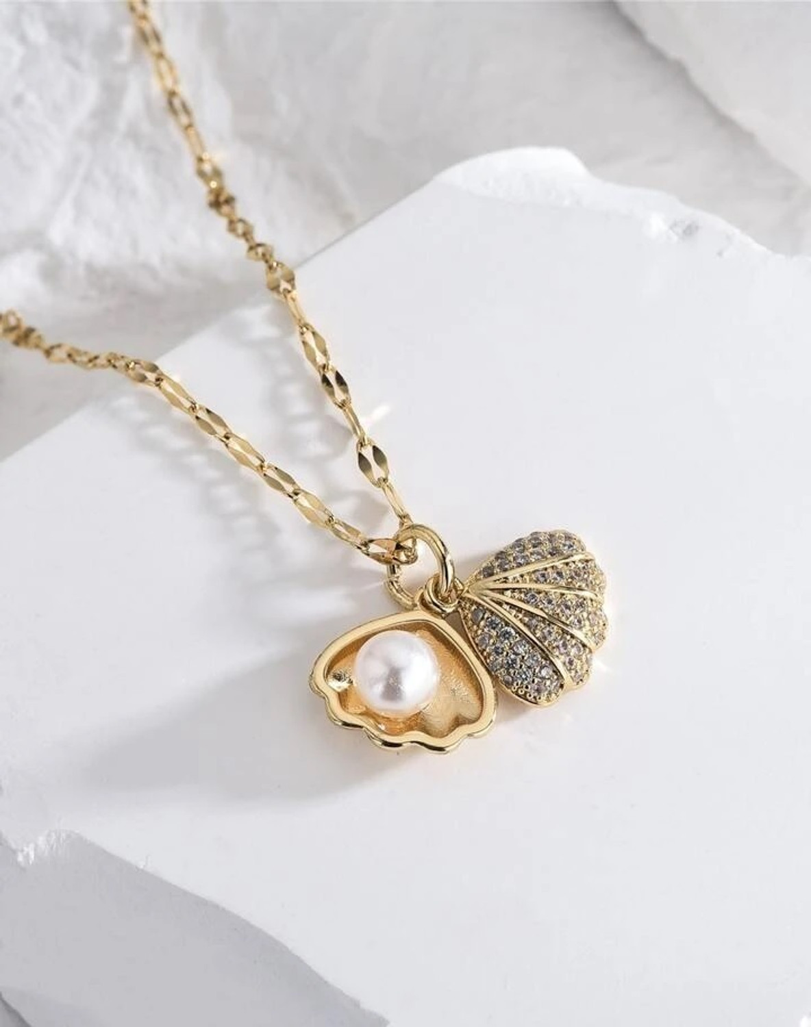 Image of pasu fashion Golden AD Diamond /Nug Stone Moti Beads Pearl Sea Shell Locket Pendant Necklace Gold-plated Stainless Steel Pendant