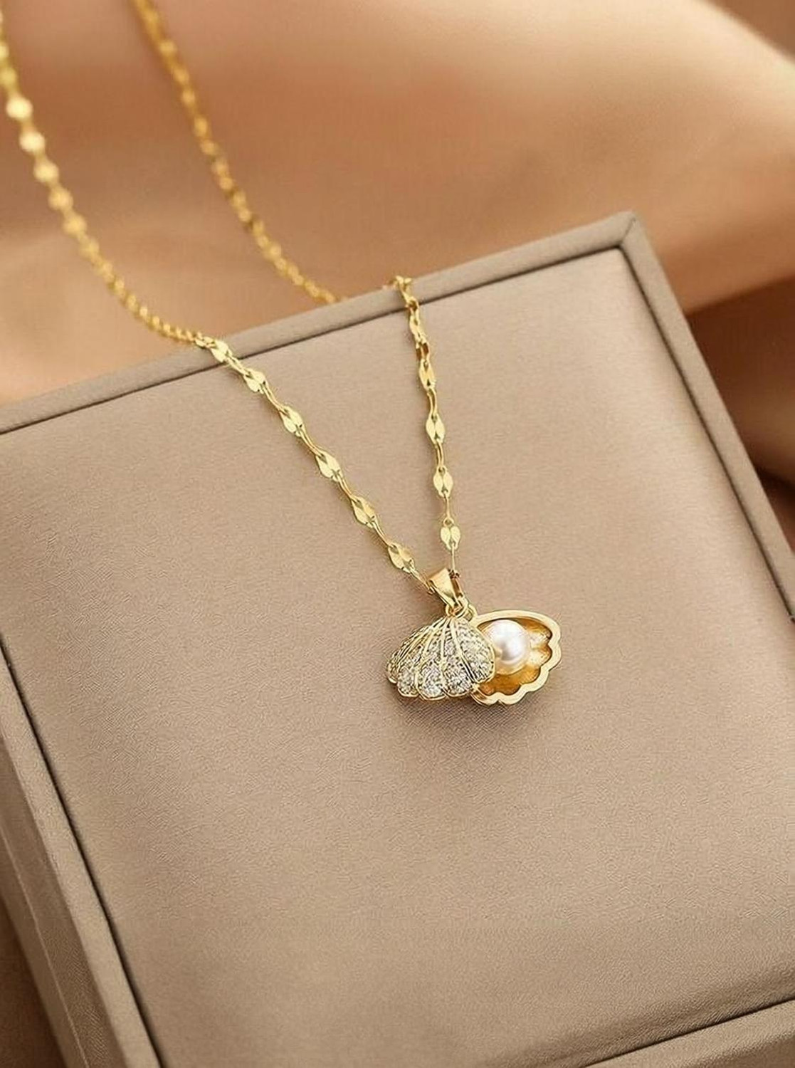 Image of pasu fashion Golden AD Diamond /Nug Stone Moti Beads Pearl Sea Shell Locket Pendant Necklace Gold-plated Stainless Steel Pendant