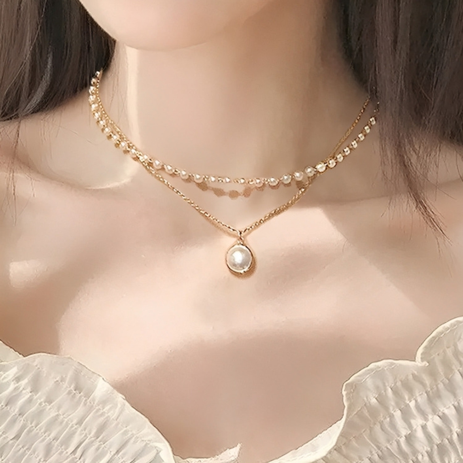 Image of AVIRA ENTERPRISES Alloy Gold-plated Gold Jewellery Set
