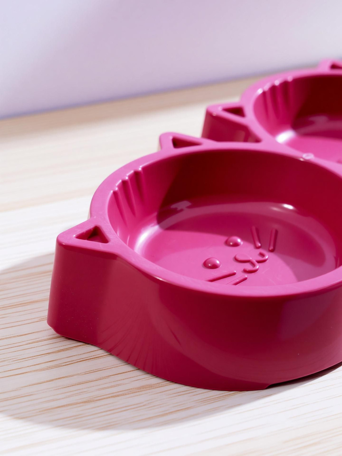 Image of S.Blaze Plastic Cat Face Shaped Double Bowl Food & Water Feeder 2-in-1 Bowl Plastic Pet Bowl & Bottle