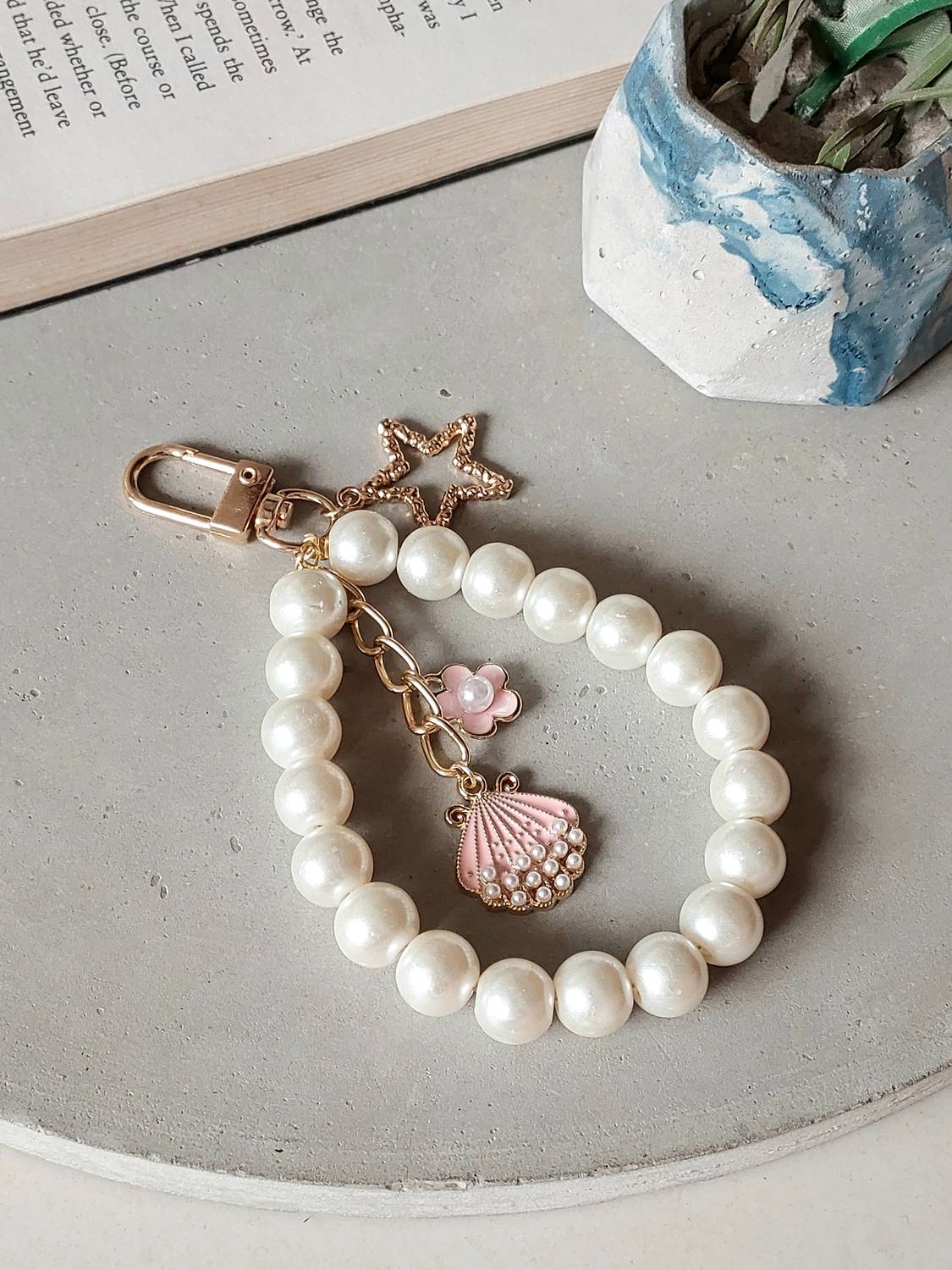 JMS HUB Pink Shell Starfish Pearl Phone Charms Wristlet Seen on