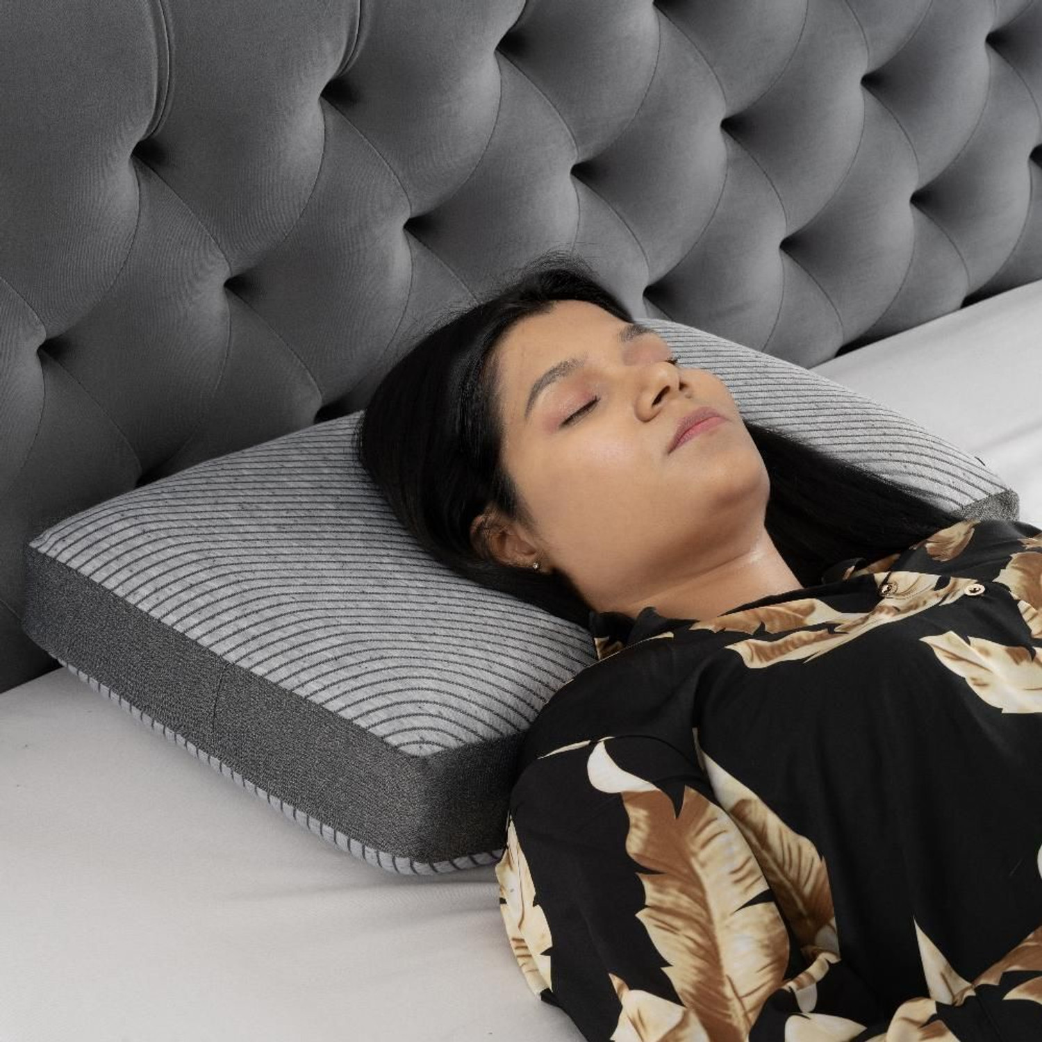 Image of Wakefit Memory Foam Sleeping Pillow Pack of 1 Solid