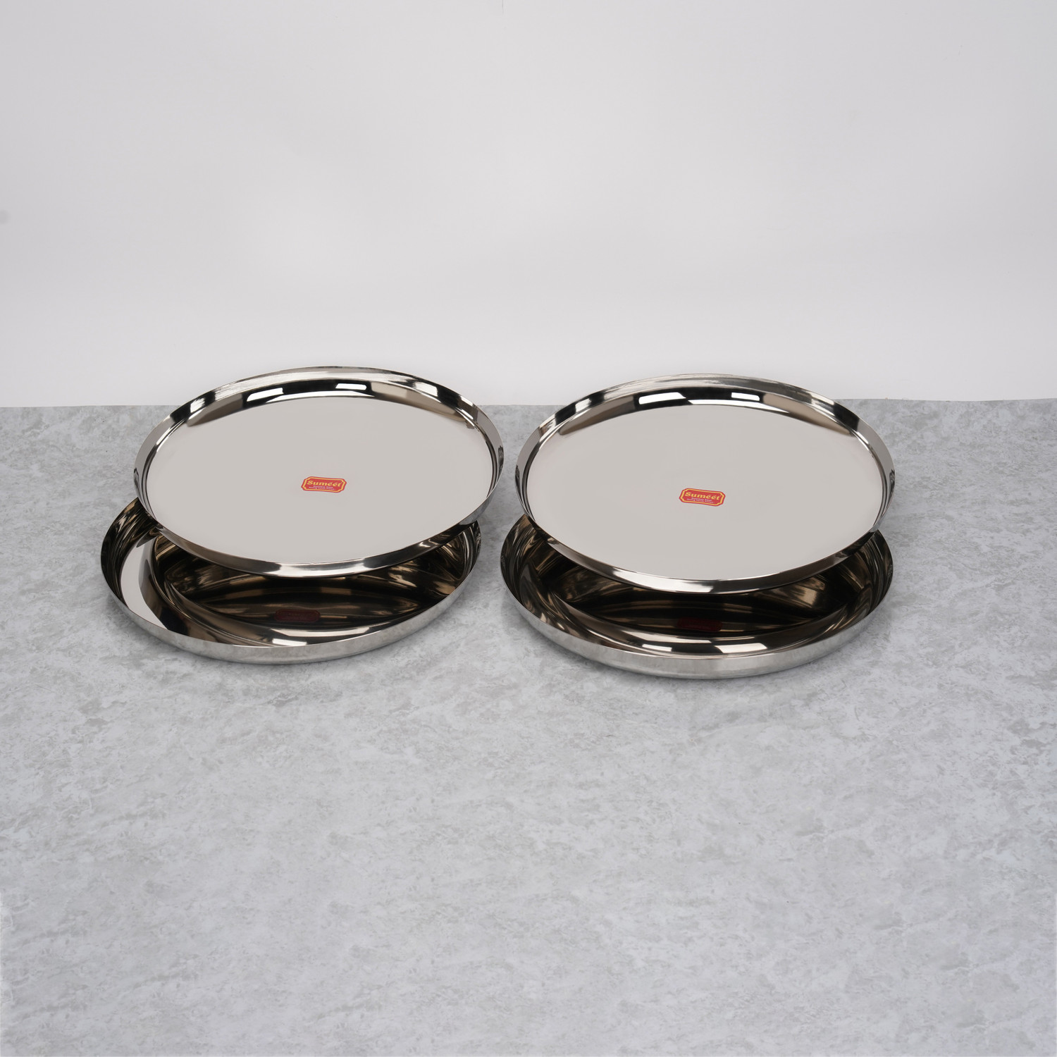 Image of Sumeet Stainless-Steel Apple Shape Heavy Gauge Dinner Plates with Mirror Finish-34.6cm Dinner Plate