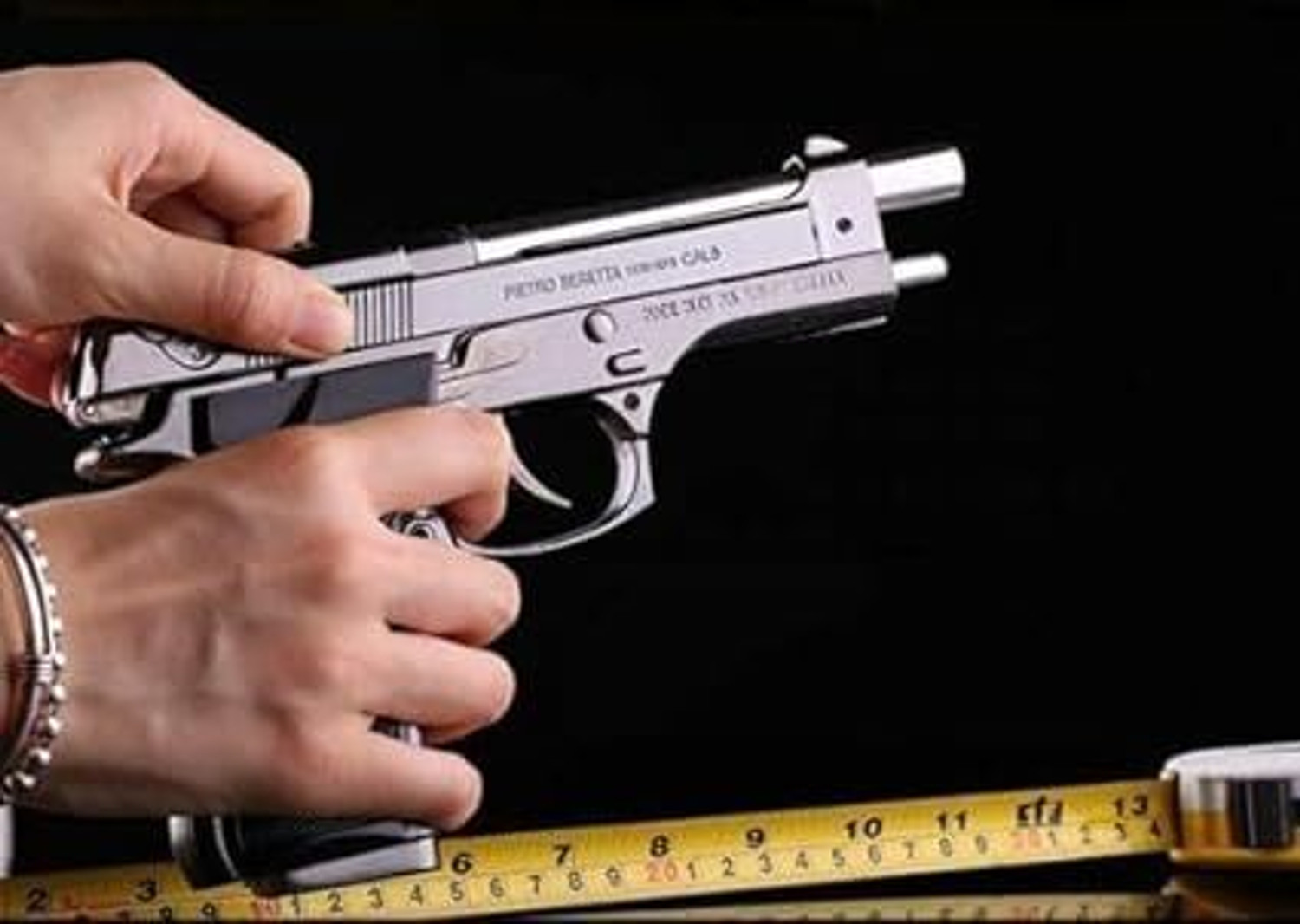 Image of adorrobella Stainless Steel Gun Lighter (1) Pocket Lighter