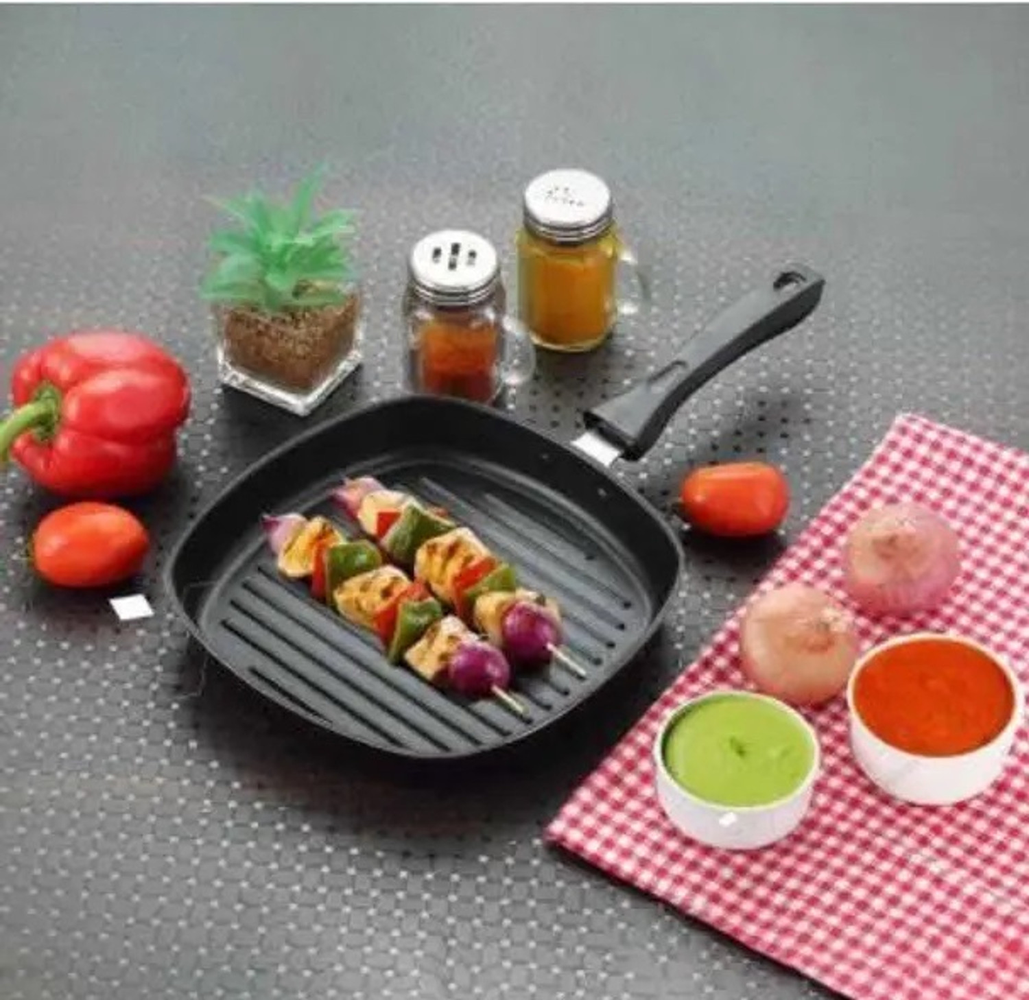 Image of Mainsa Non Stick Pizza Pan fry Pan Grill Pan 21 cm diameter 1.5 L capacity (Aluminium, Non-stick)