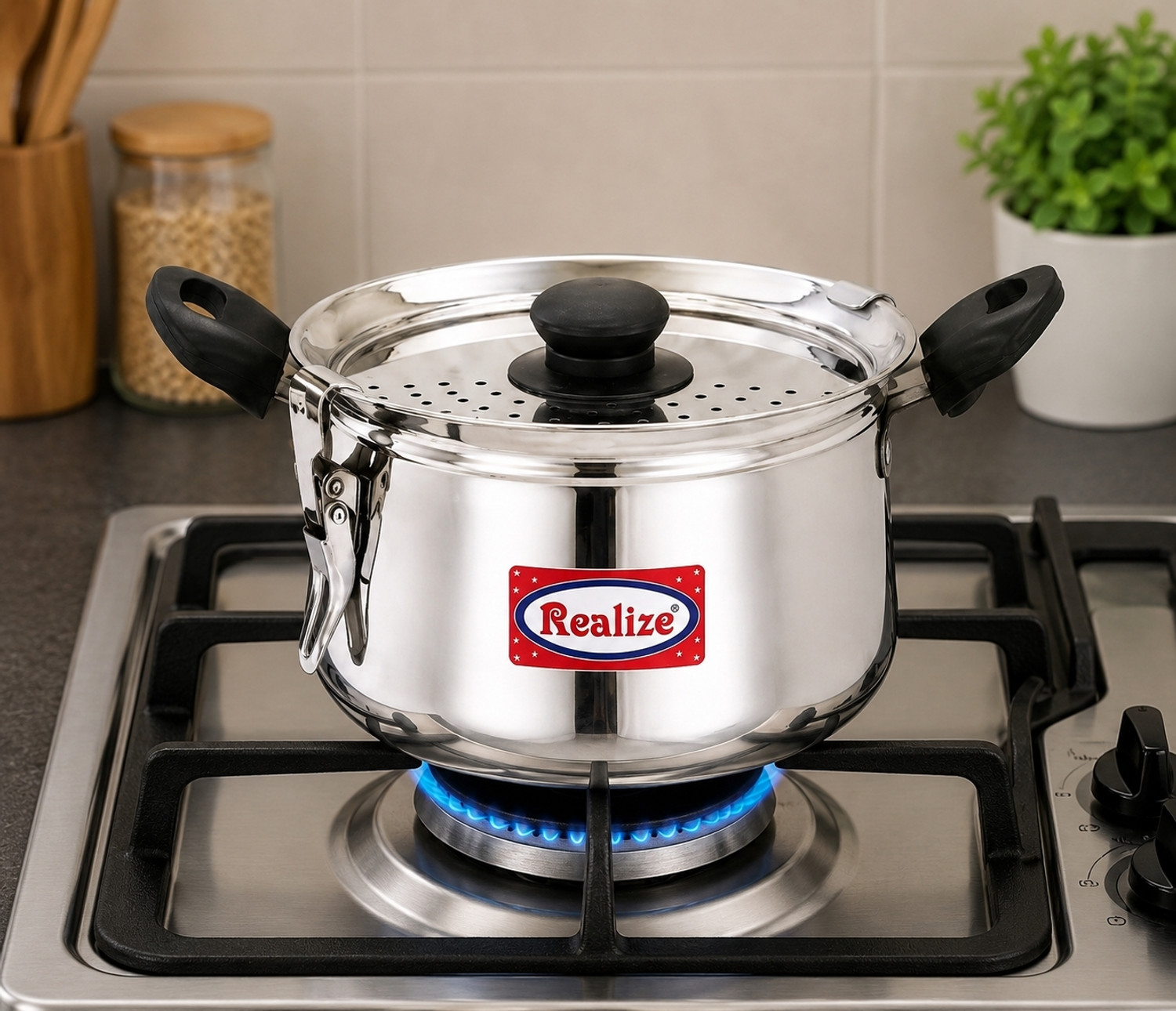 Image of Realize Stainless Steel rice pot with Strainer Lid, Sturdy Lockable Pot 19 cm Pot 19 cm diameter 3.5 L capacity with Lid