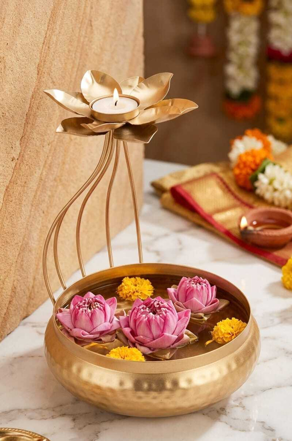 Image of new mgh NMGH- LOTUS URLI GOLD Iron (1 Pieces, Gold)