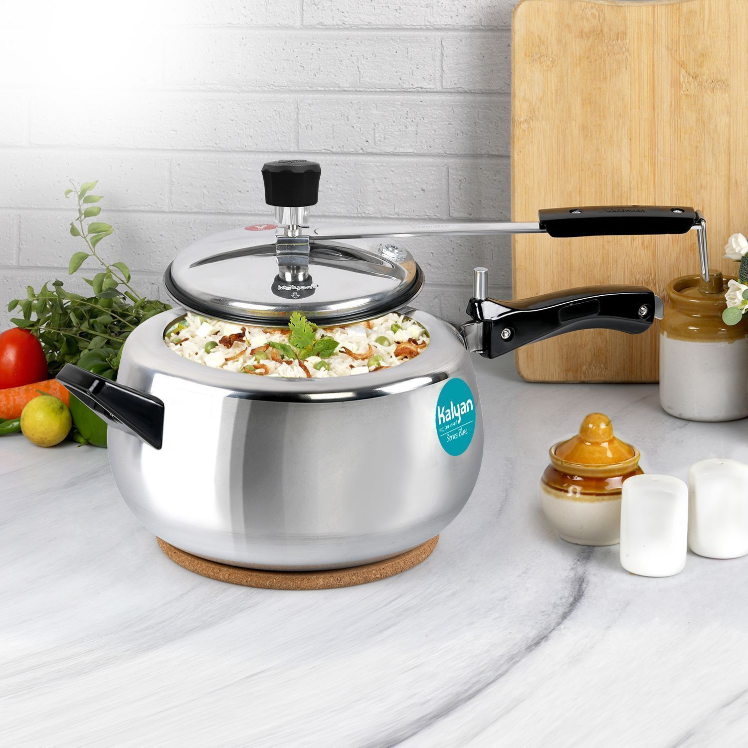 Image of Kalyan Belly 5.5 L Inner Lid Pressure Cooker