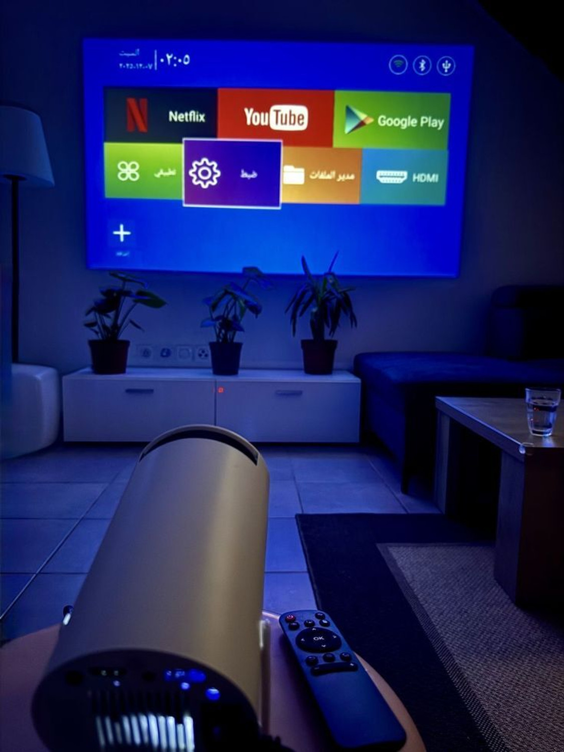 Image of Offtrot HY300 Smart Android Projector (160 lm / 1 Speaker / Wireless / Remote Controller) Portable Projector
