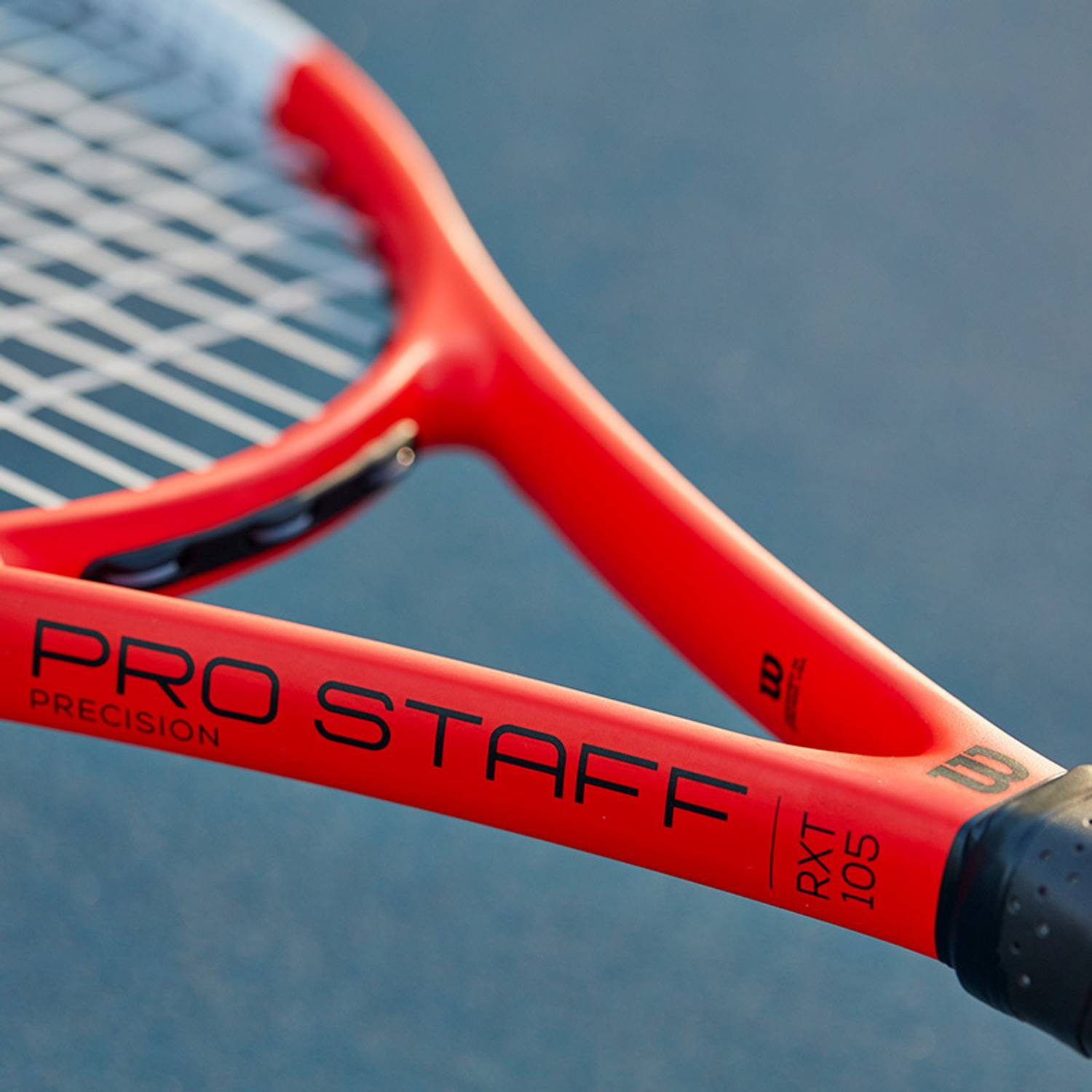 WILSON PRO STAFF Precision RXT 105 Red, Black Strung Tennis