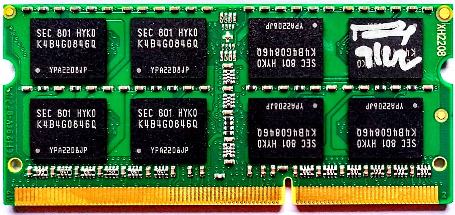 Barrette Mémoire RAM 8 Go SK Hynix DDR3 1600 MHz - PC3-12800 - DIMM - Pour PC De Bureau