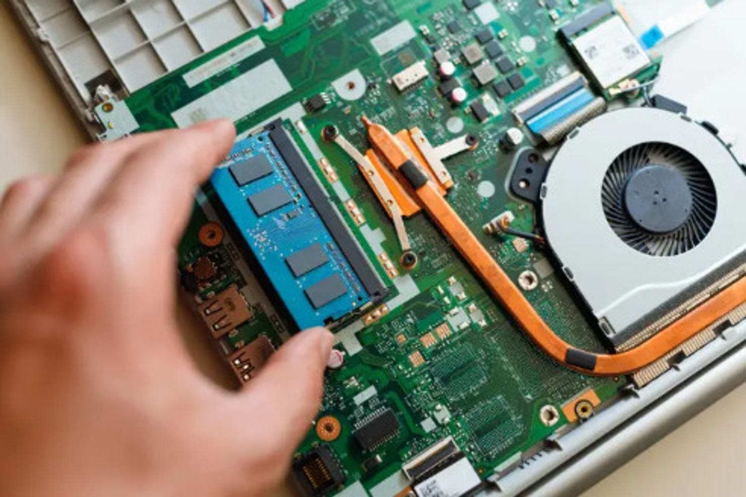 Image of Sk Hynix PC4-2666V DDR4 16 GB (Dual Channel) Laptop (2666V)