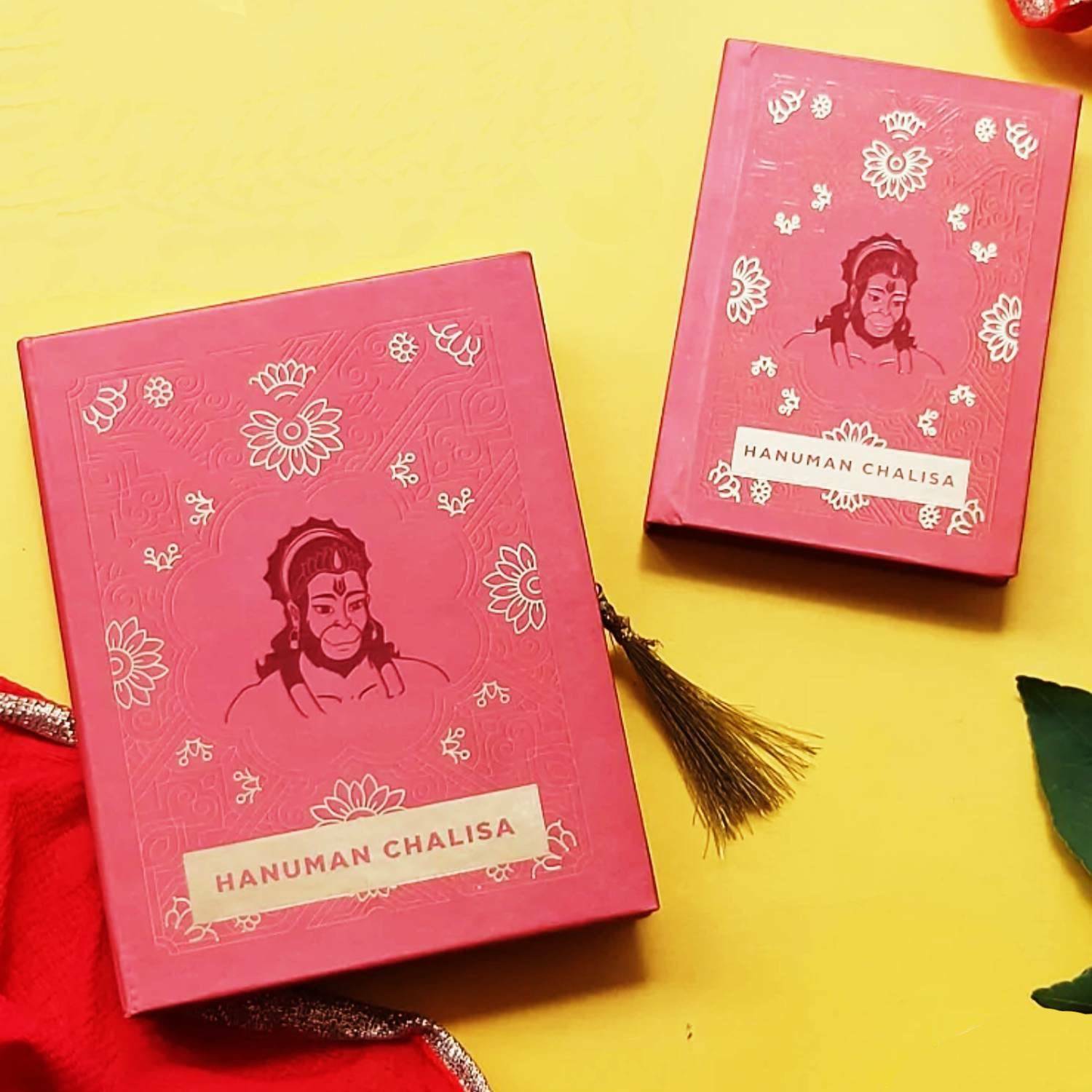 Hanuman Chalisa Pocket Book (Hindi, Roman Hindi), Hardbound Gift Case