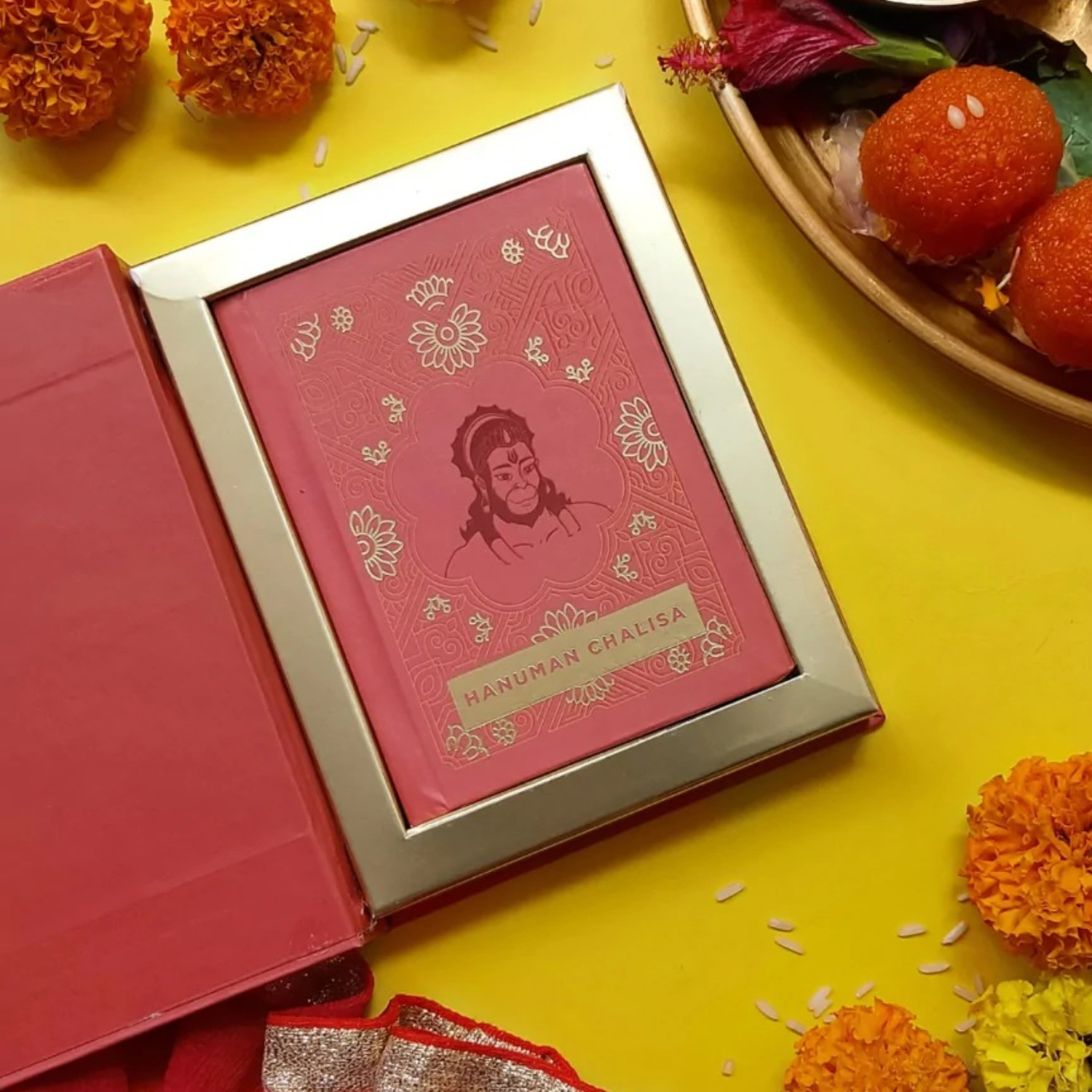 Image of Hanuman Chalisa Pocket Book (Hindi, Roman Hindi), Hardbound Gift Case