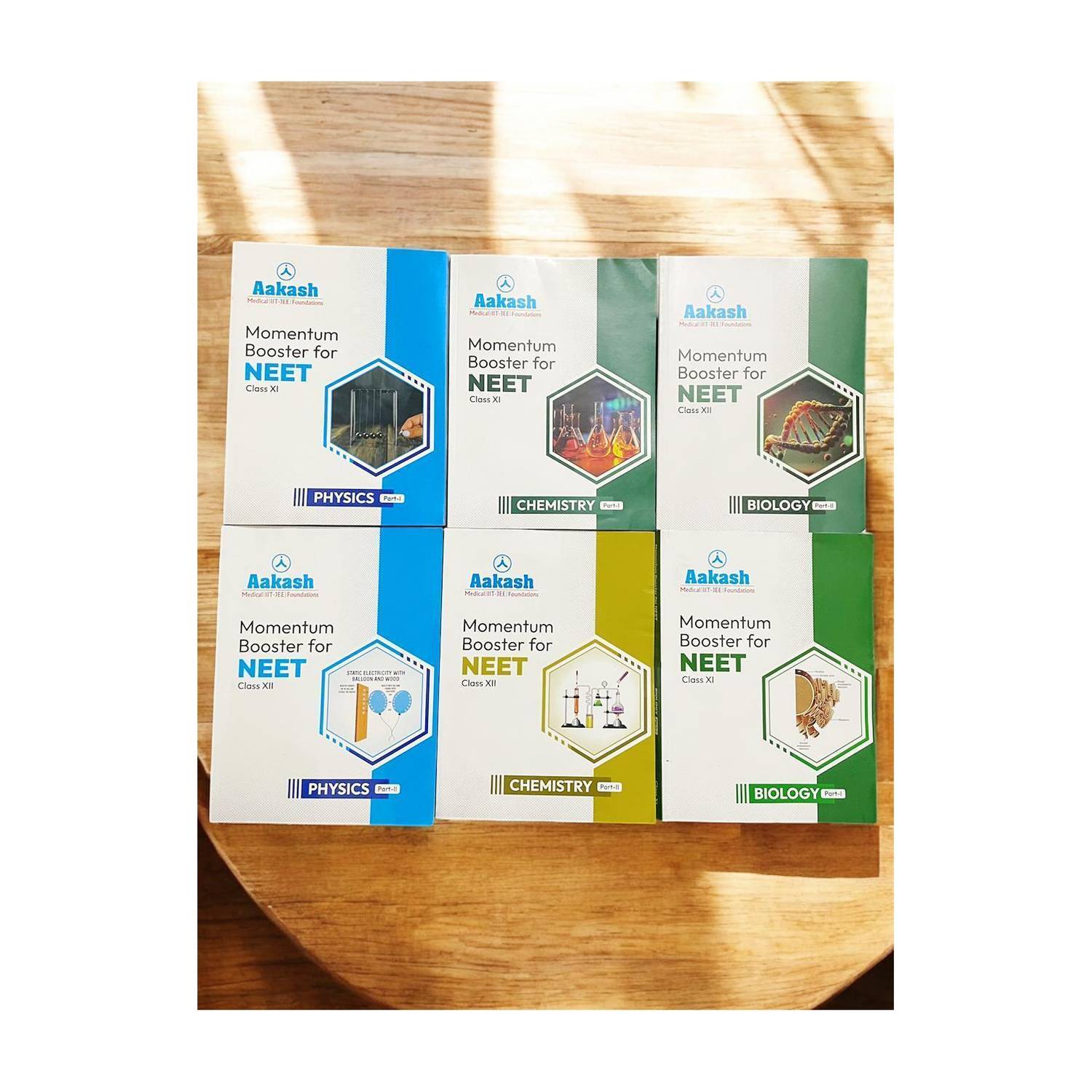 Aakash Momentum Booster For NEET 2025 | Class 11 & 12 | Set Of 6 Books (Physics, Chemistry, Biology - Part I & II) Used But Good Conditions
