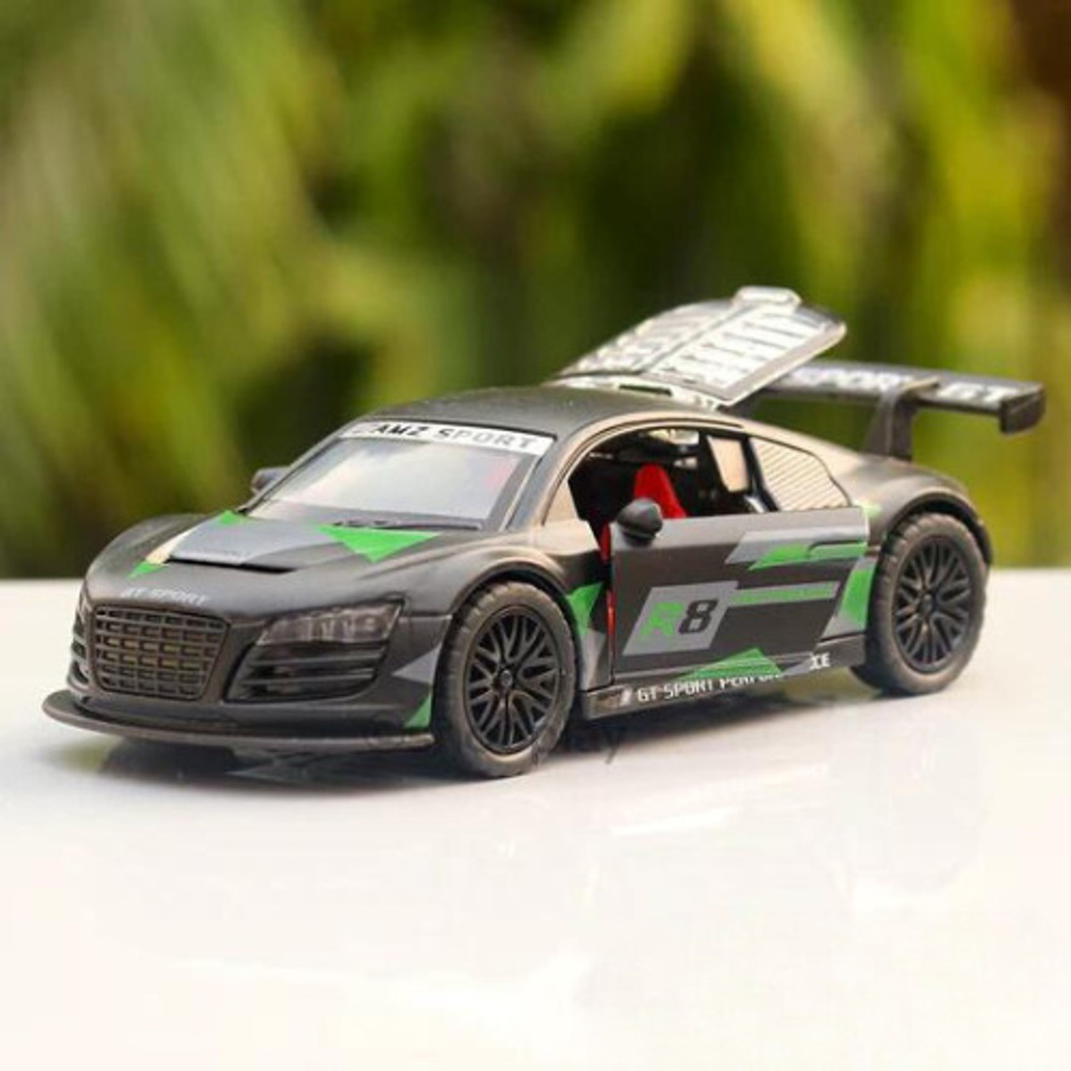 Image of Storex Audi R8 Diecast Model Car - 1:43 Scale Alloy Metal with Lights and Sound