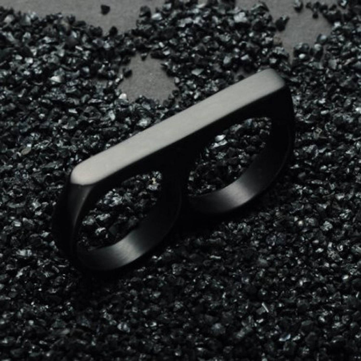 VIANSH Double Finger Ring Black - Image 4