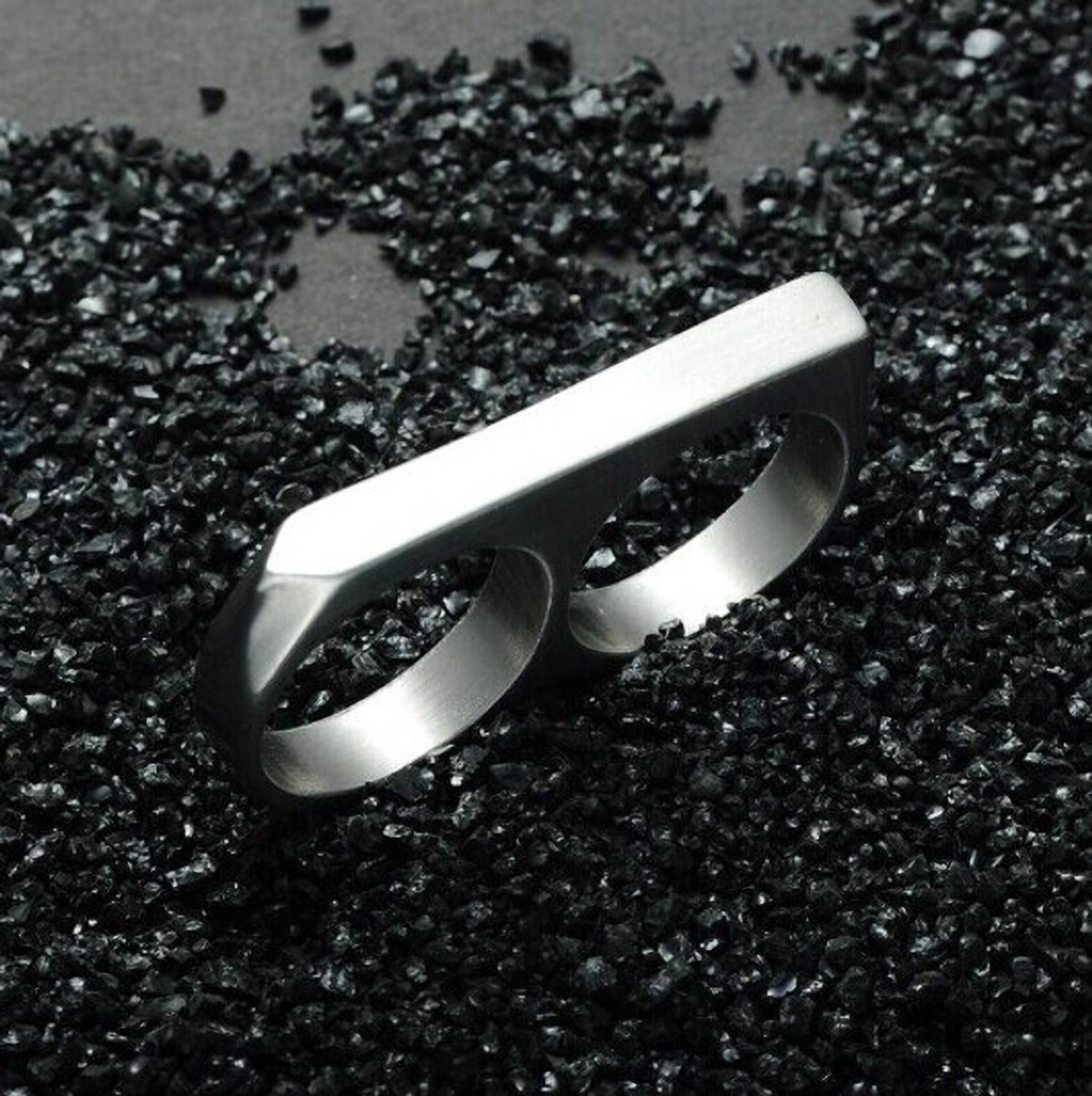 VIANSH Double Finger Ring Black - Image 2