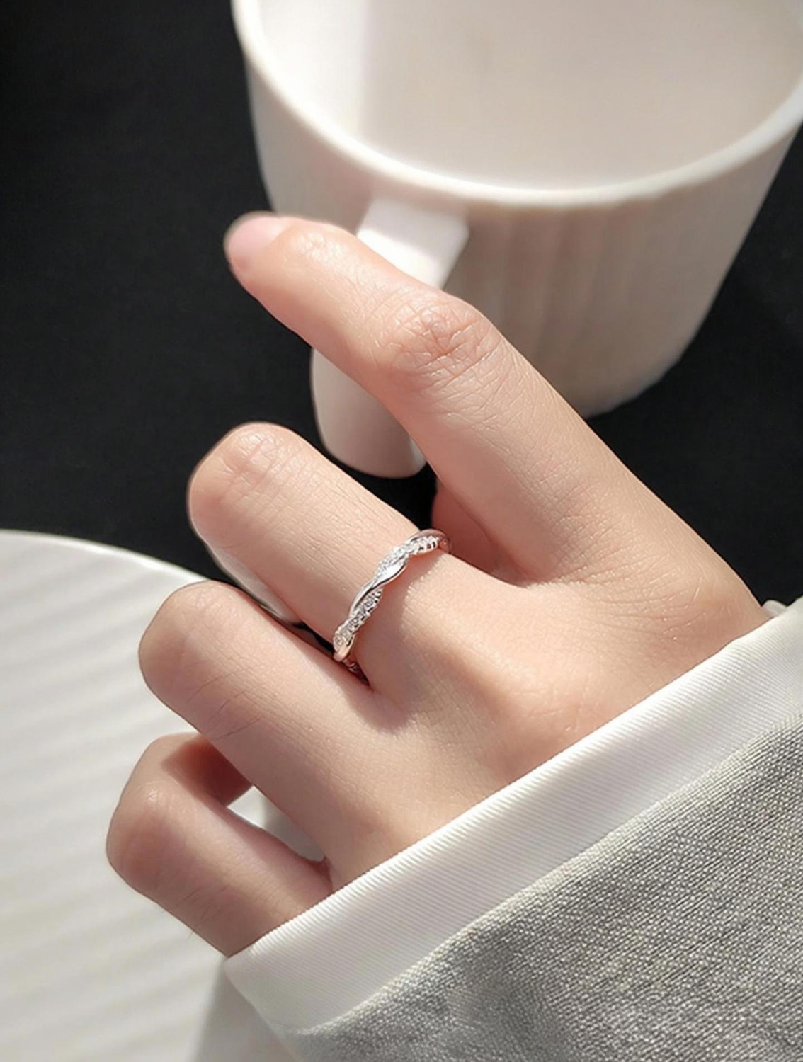 Image of Zarkan Zarkan 925 Hallmark Silver Minimal Twisted Woven Ring Sterling Silver Cubic Zirconia Rhodium Plated Ring