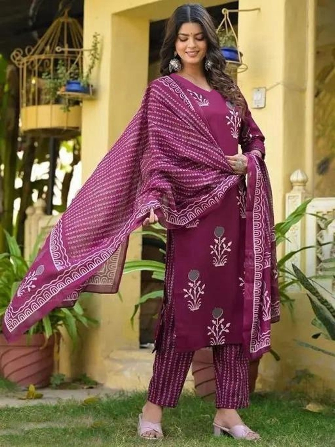 Image of TUHIRAAJ Printed Kurta, Salwar & Dupatta Set