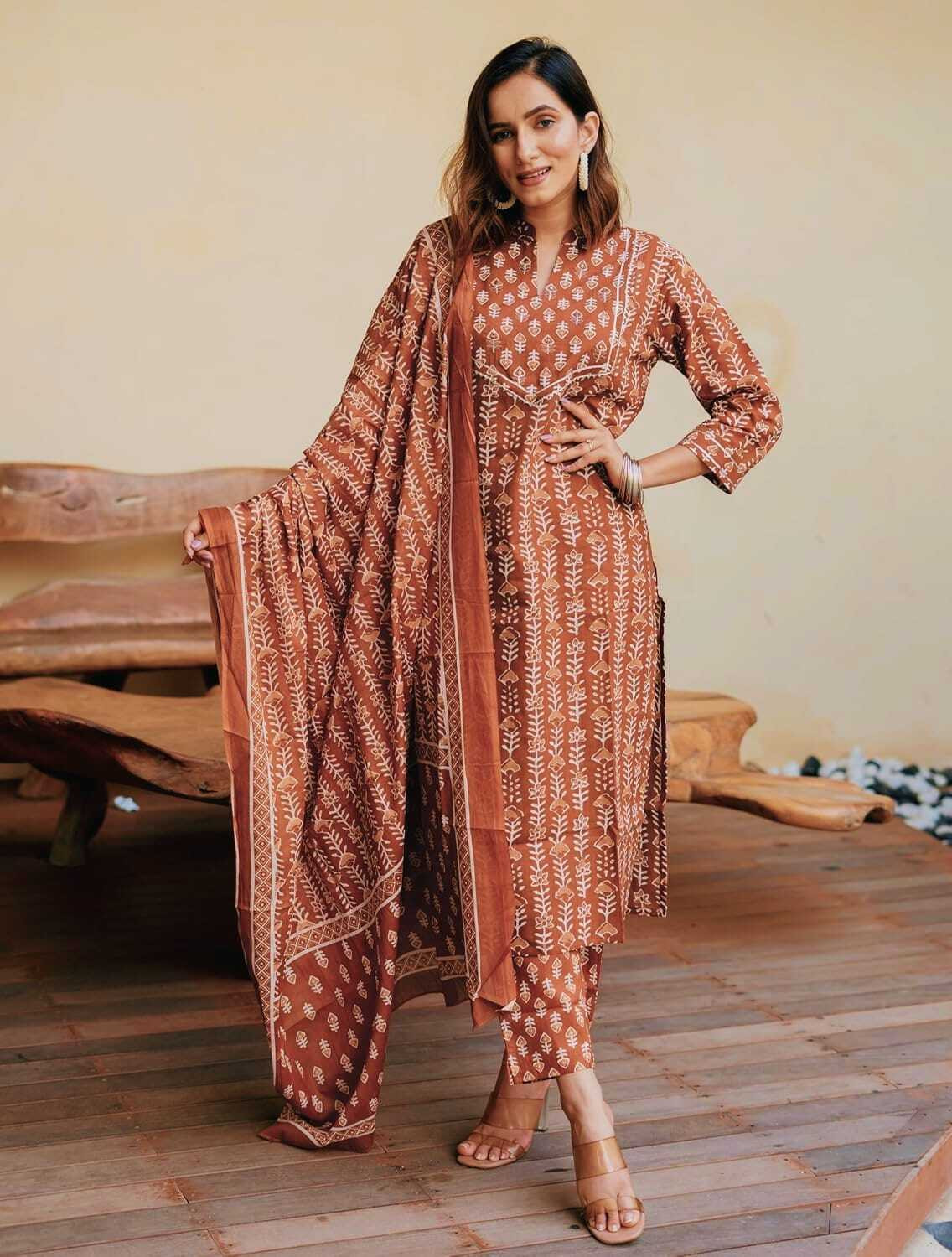 Image of GNCREATION Printed Kurta, Trouser /Pant & Dupatta Set