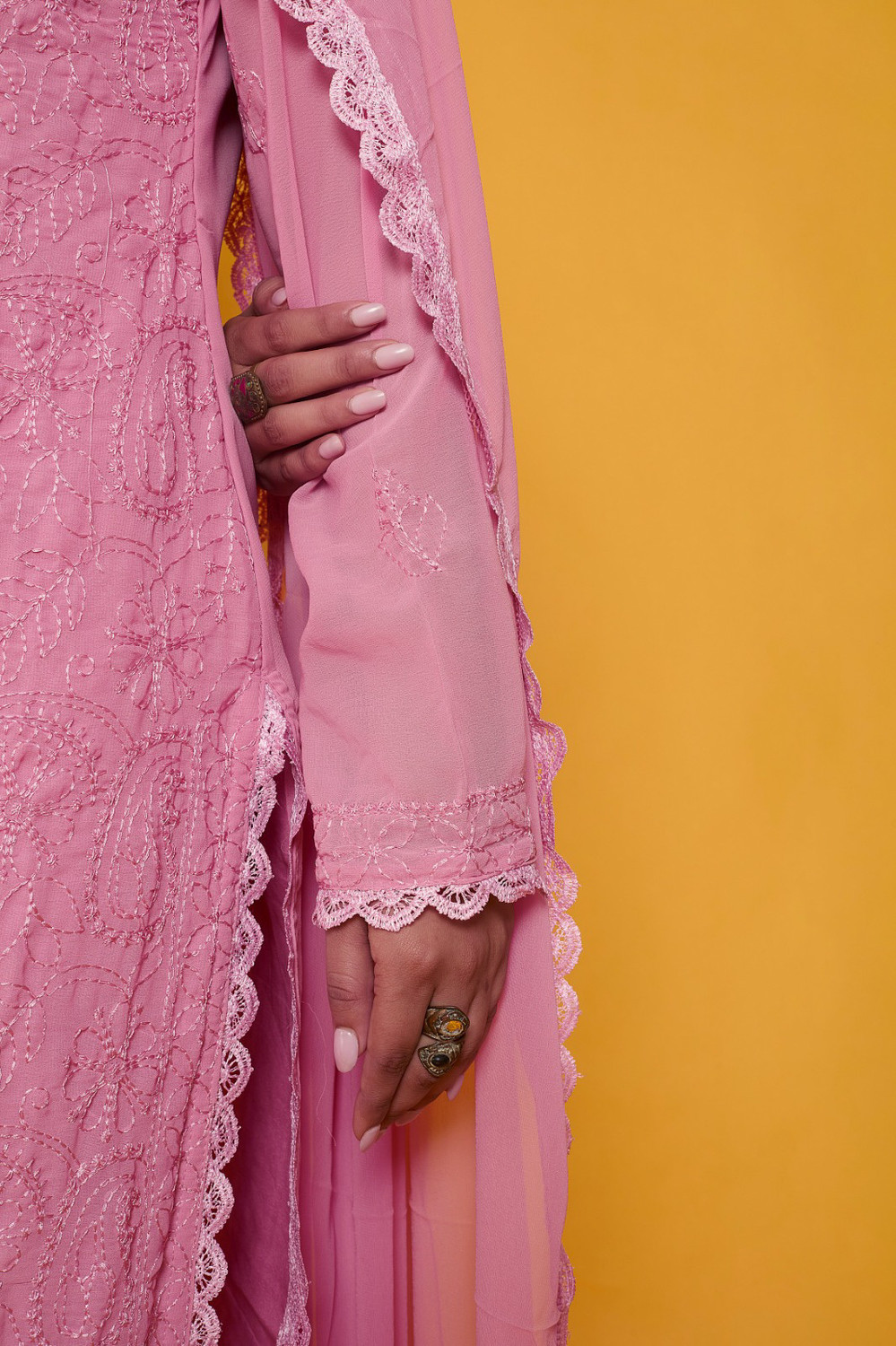 Image of TRIVORA Women Kurta Pant Dupatta Set